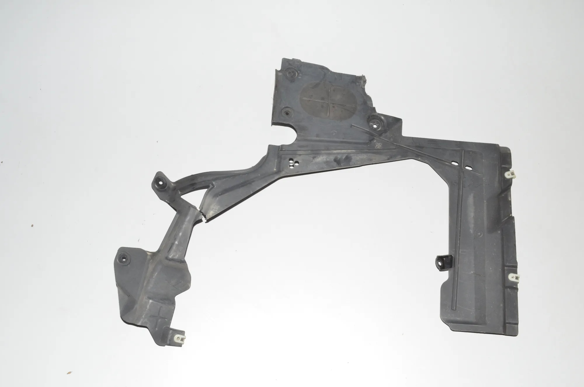 Rear Right Underbody Cover – OEM 7290812 · BMW 2 Active Tourer (F45) 220 d 2015 – 4