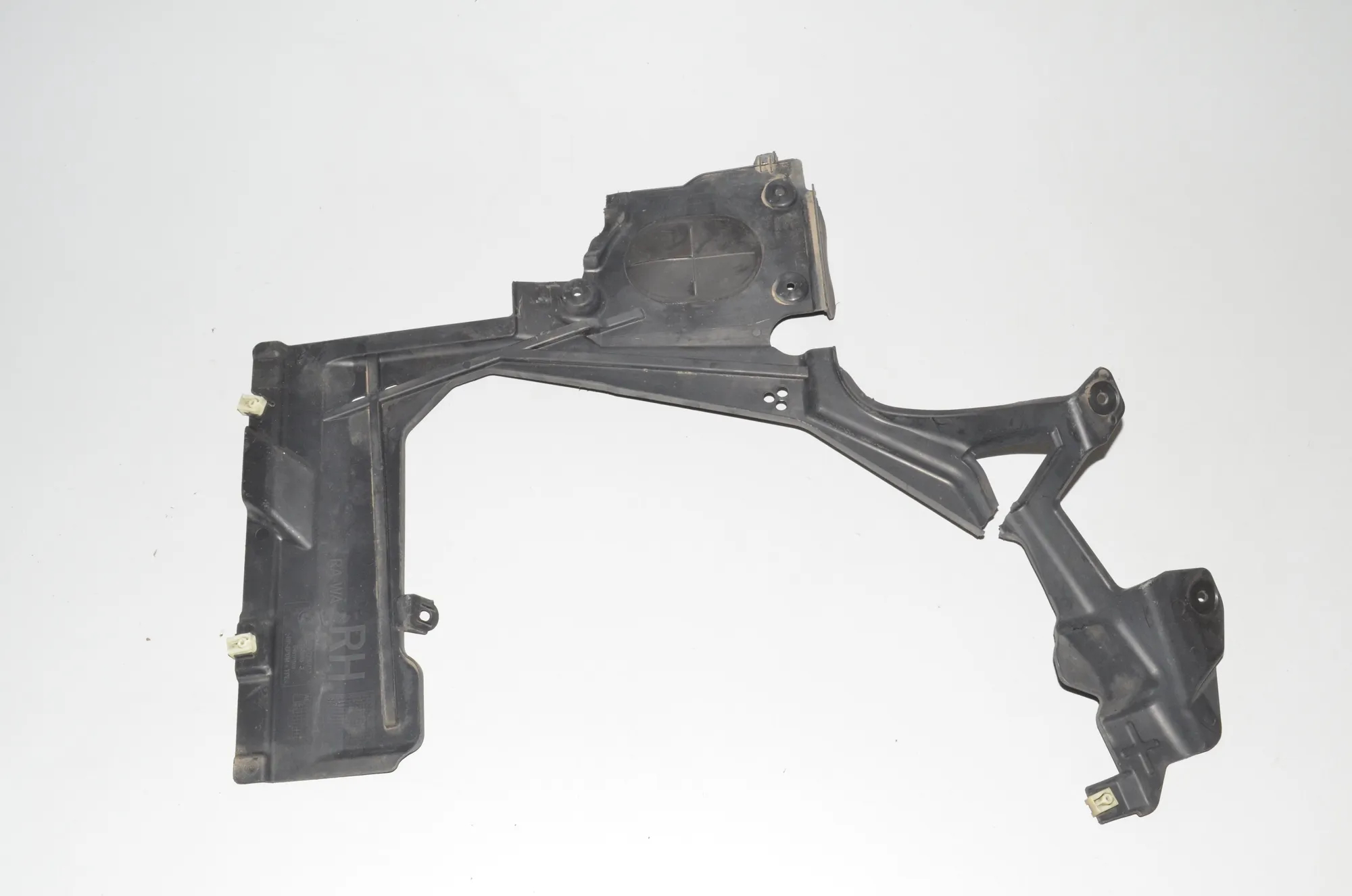 Rear Right Underbody Cover – OEM 7290812 · BMW 2 Active Tourer (F45) 220 d 2015 – 2
