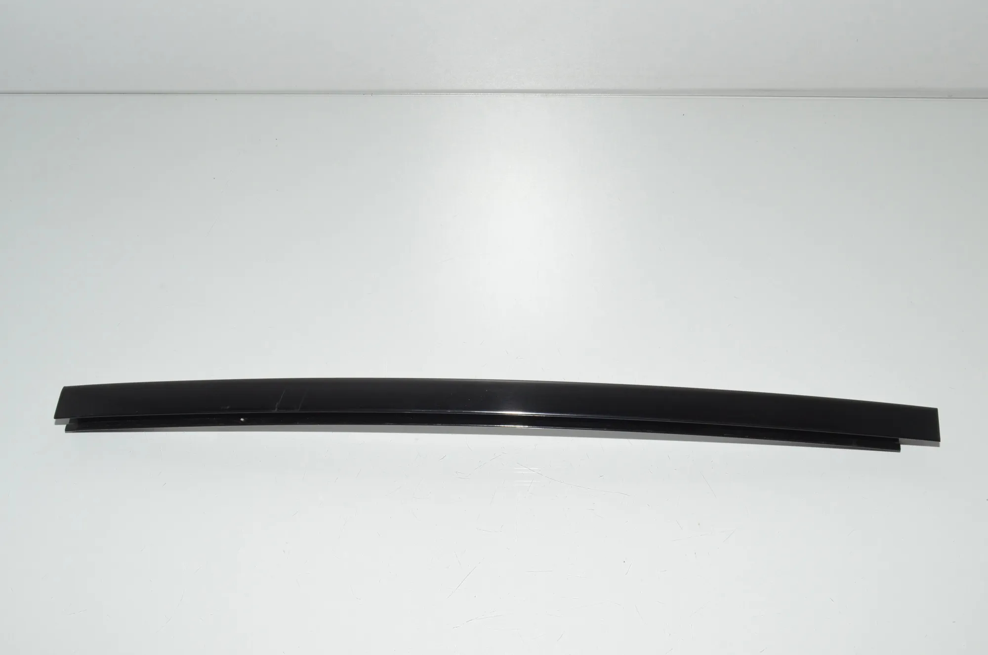 Rear Right Door Vertical Trim – OEM 2990886 · BMW X1 (E84) xDrive 20 i 2014