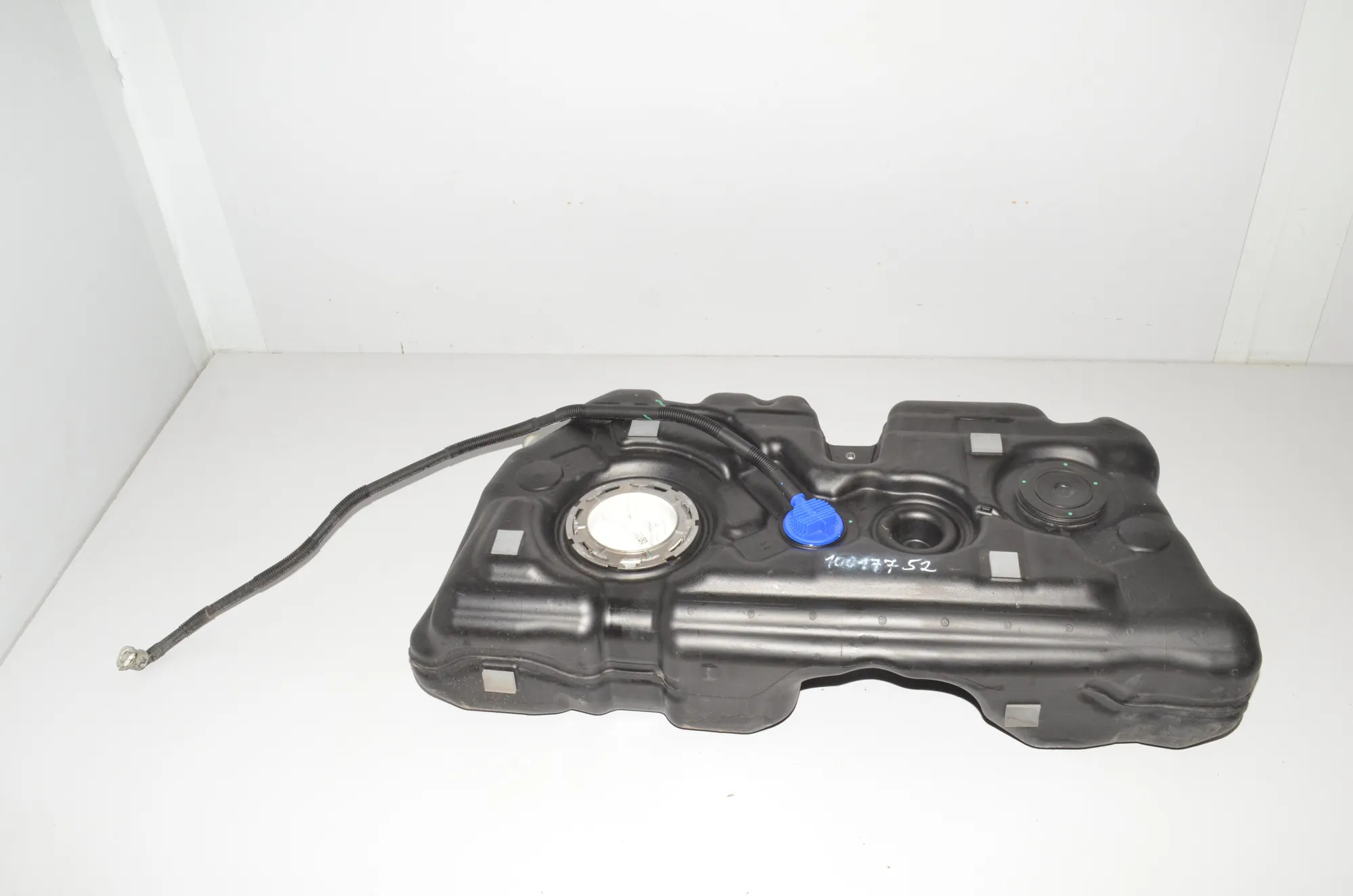 Fuel Tank – OEM 7324664 · BMW 2 Active Tourer (F45) 220 d 2015 – 2