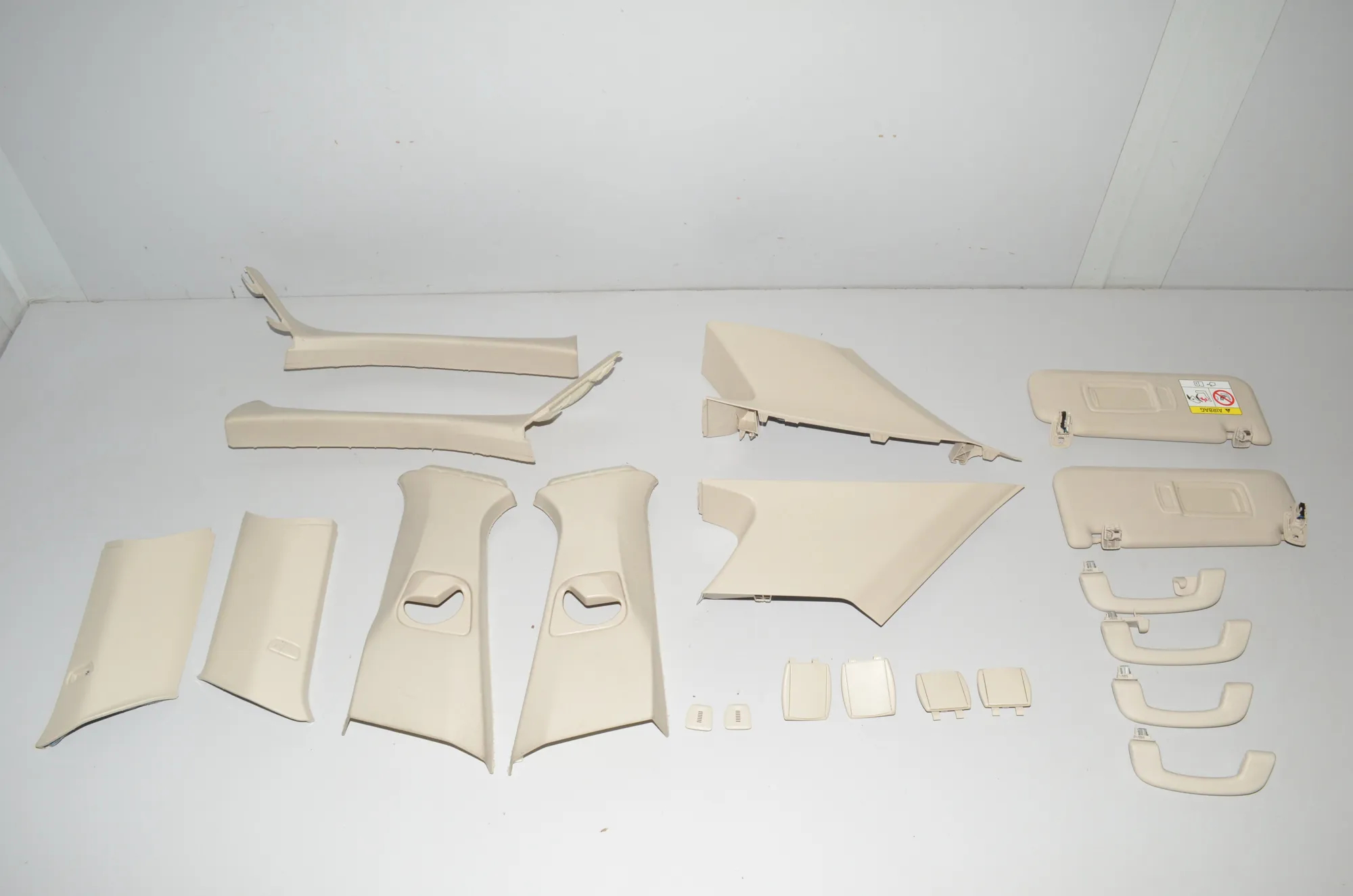 Interior Side Pillars Trim Kit – OEM 7396411 · BMW X3 (G01, F97) BMW X3 (G01, F97) xDrive 20 d 2019 – 8