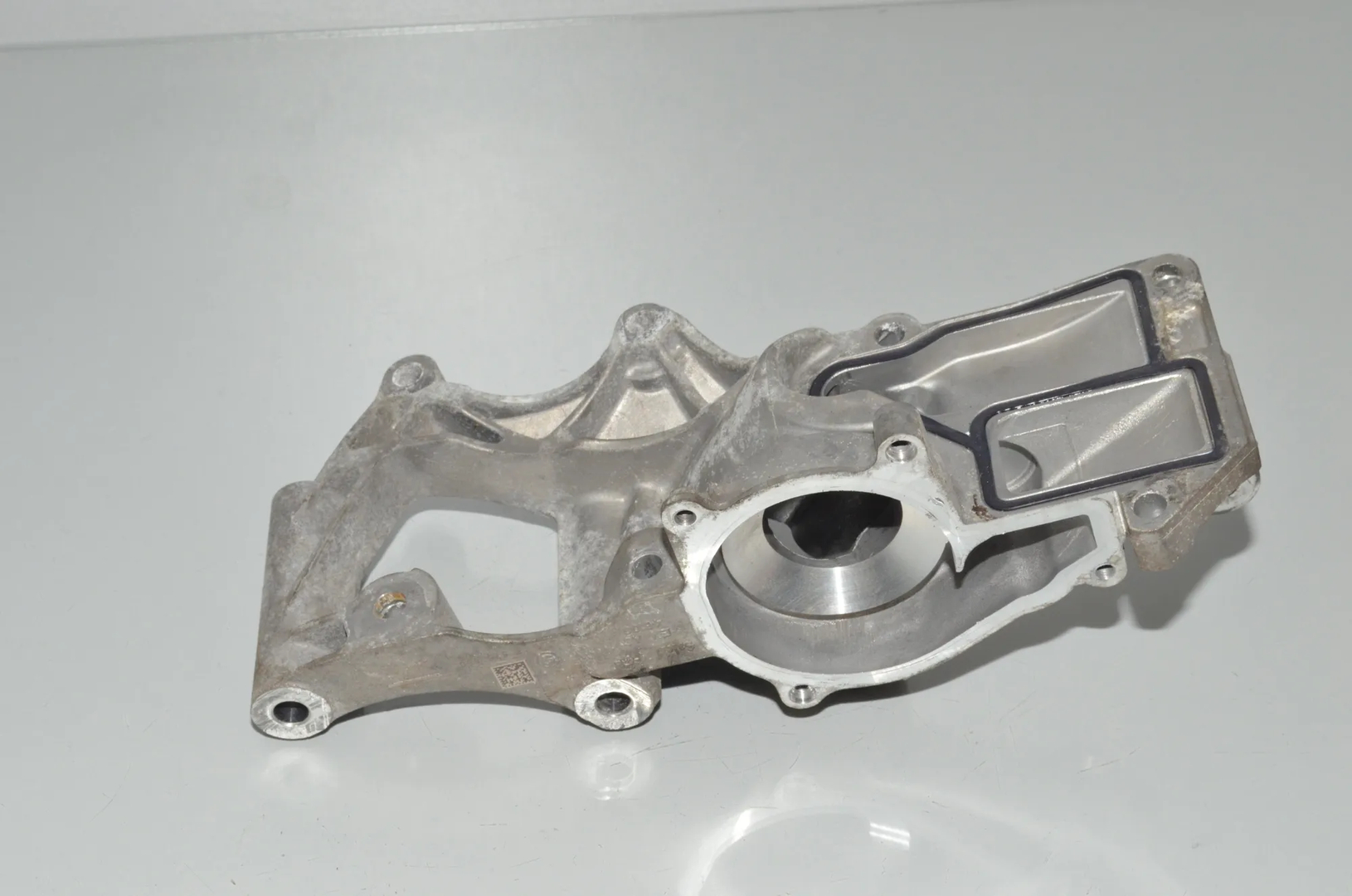 Thermostate Frame – OEM 8575850 · BMW 2 Active Tourer (F45) 220 d 2015 – 4