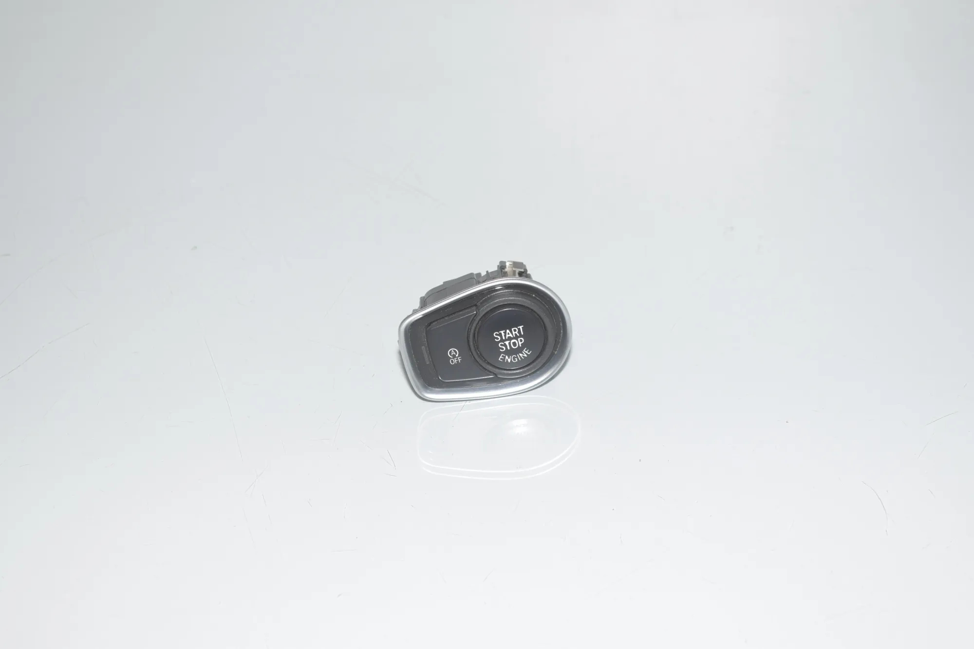 Ignition Start Button – OEM 9289135 · BMW 2 Active Tourer (F45) 220 d 2015 – 2