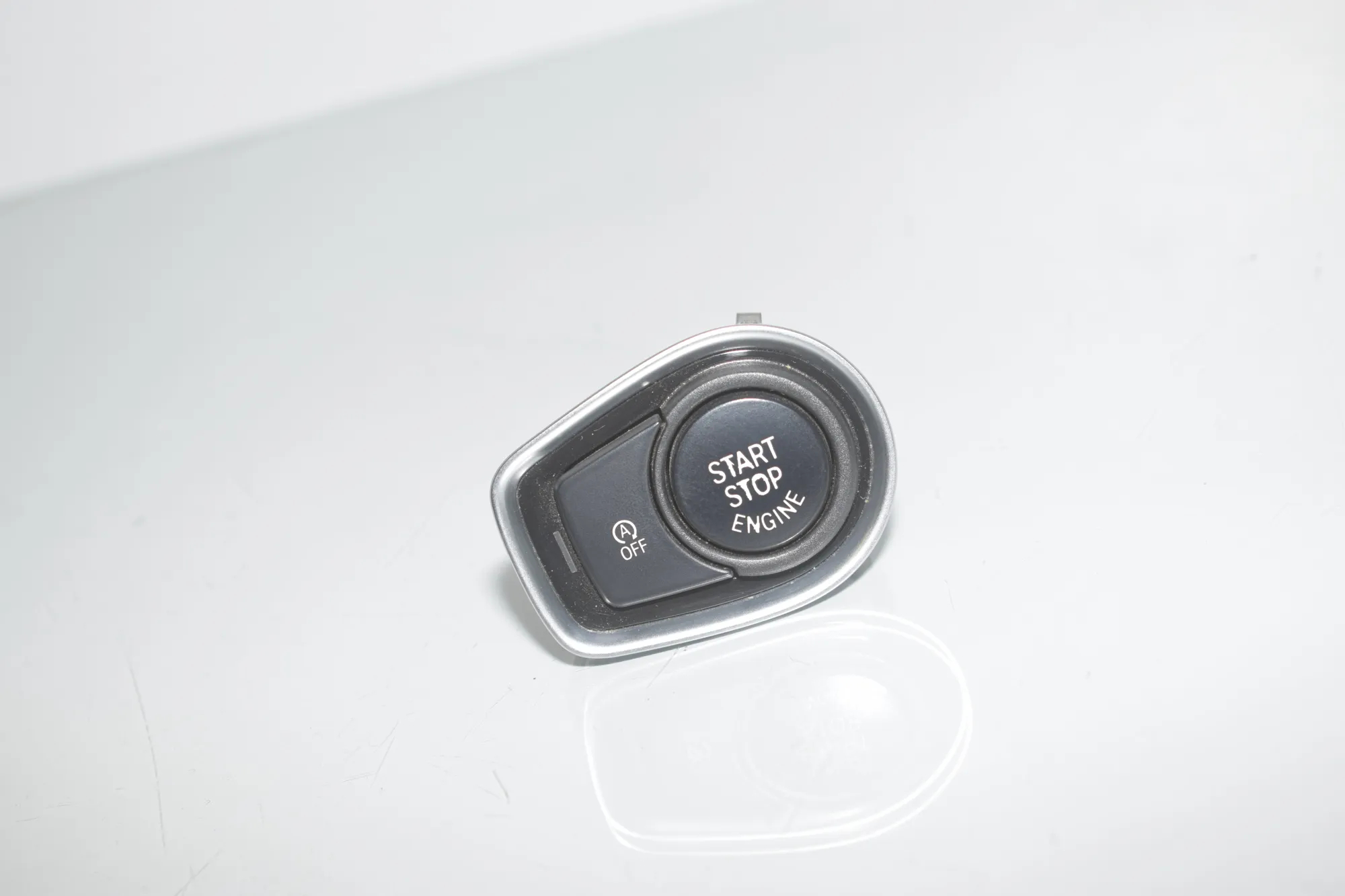 Ignition Start Button – OEM 9289135 · BMW 2 Active Tourer (F45) 220 d 2015