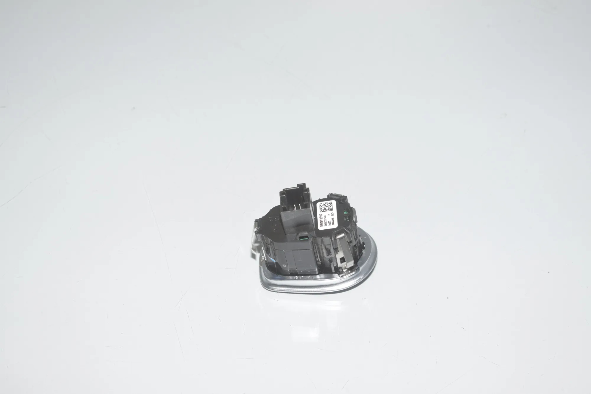 Ignition Start Button – OEM 9289135 · BMW 2 Active Tourer (F45) 220 d 2015 – 4
