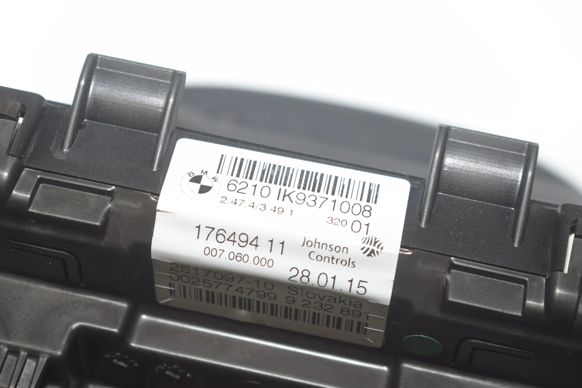 Instrument Cluster Speedometer – OEM 9371008 · BMW 2 Active Tourer (F45) 220 d 2015 – 9