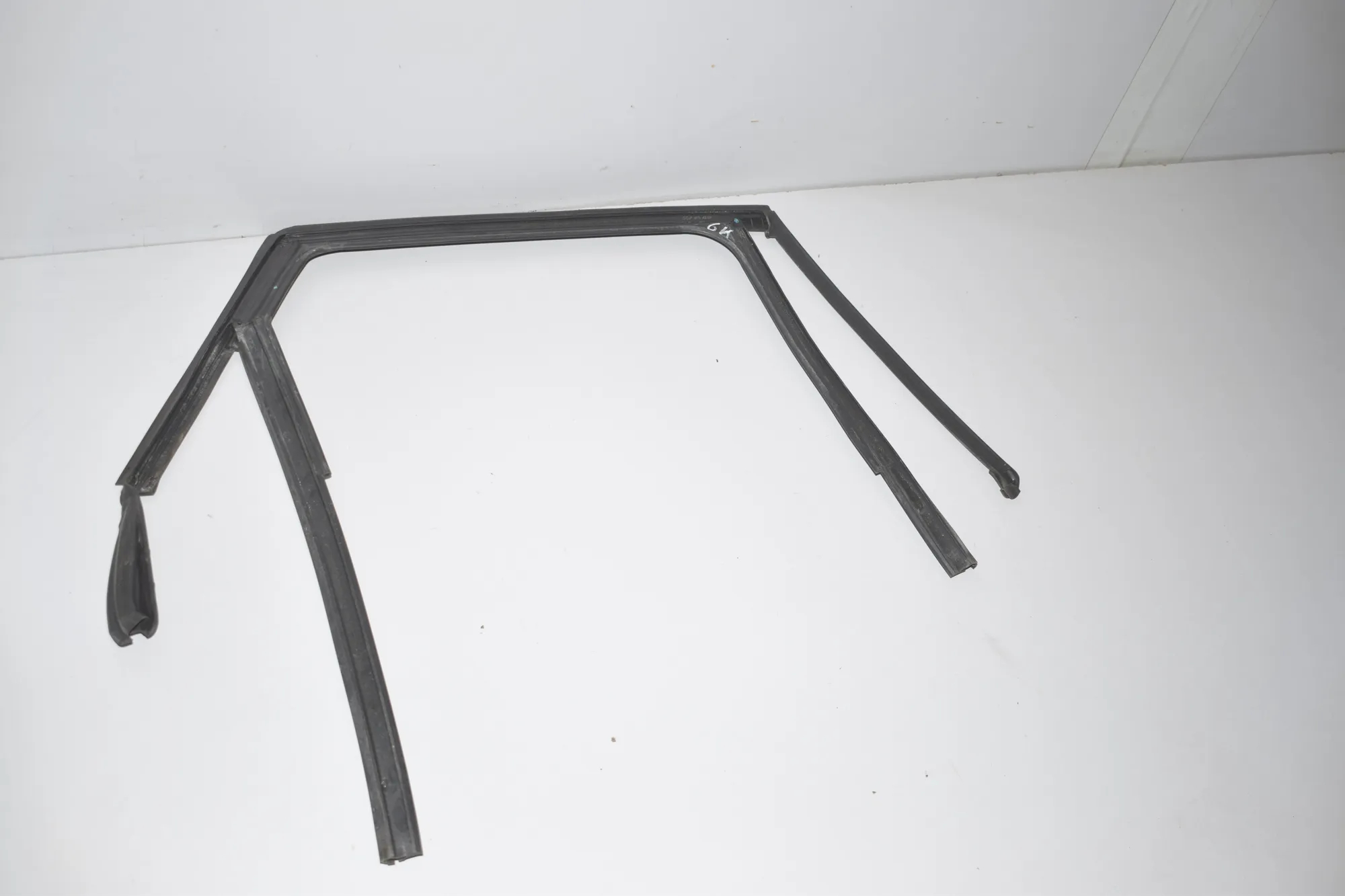 Rear Left Door Rubber Seal – OEM 7326149 · BMW 2 Active Tourer (F45) 220 d 2015 – 4