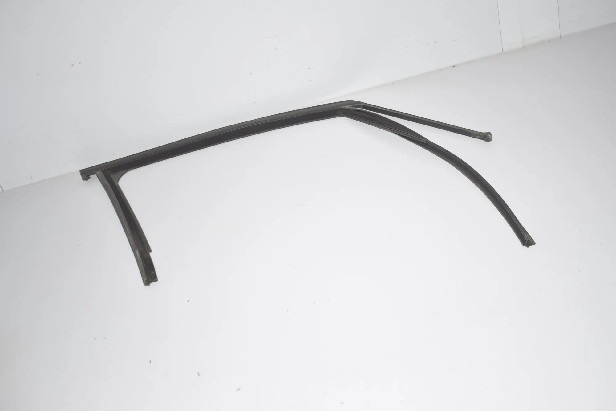 Front Right Door Rubber Seal – OEM 7326148 · BMW 2 Active Tourer (F45) 220 d 2015 – 2