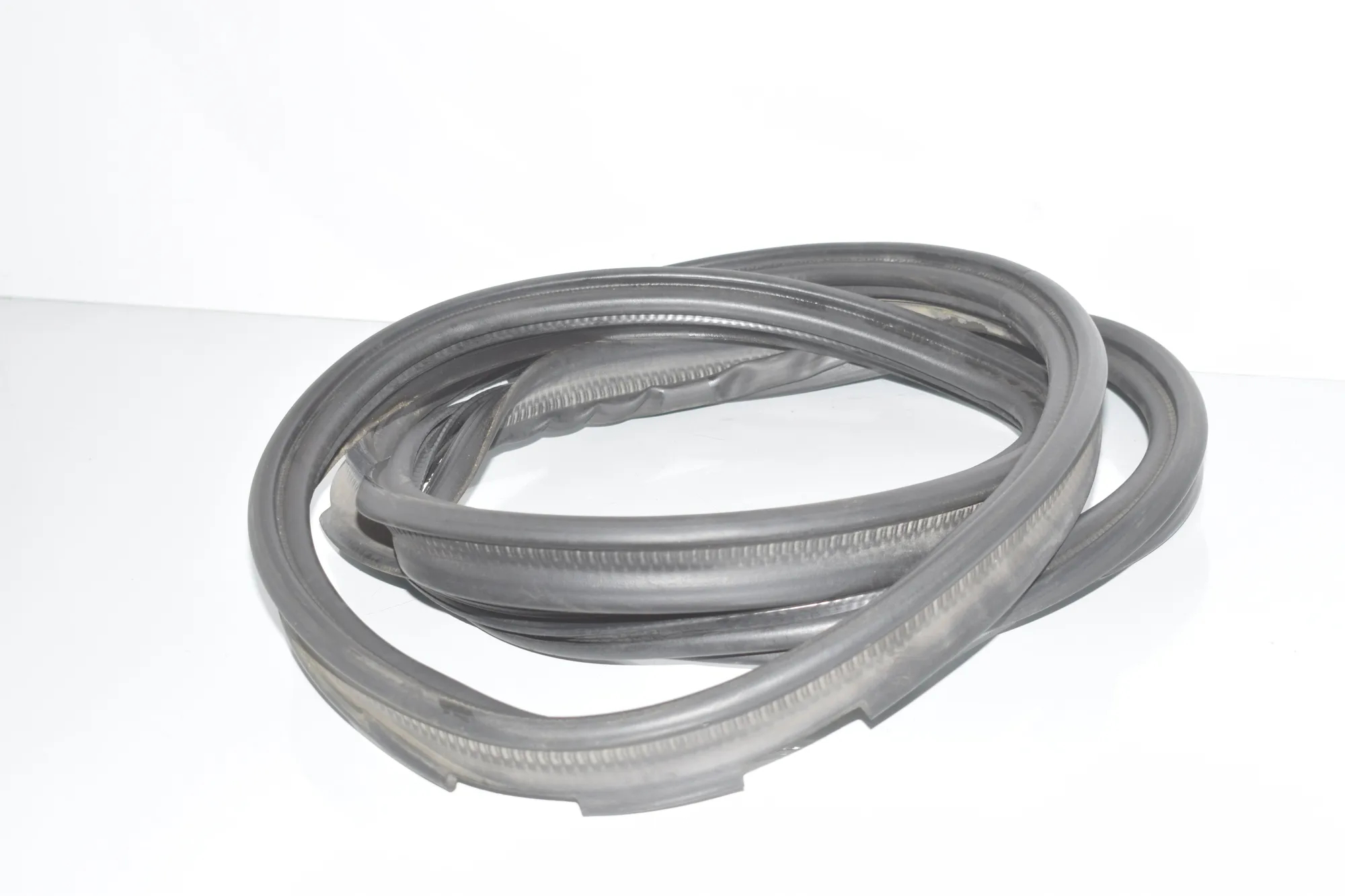 Tailgate Rubber Seal – OEM 7440481 · BMW 2 Active Tourer (F45) 220 d 2015 – 3