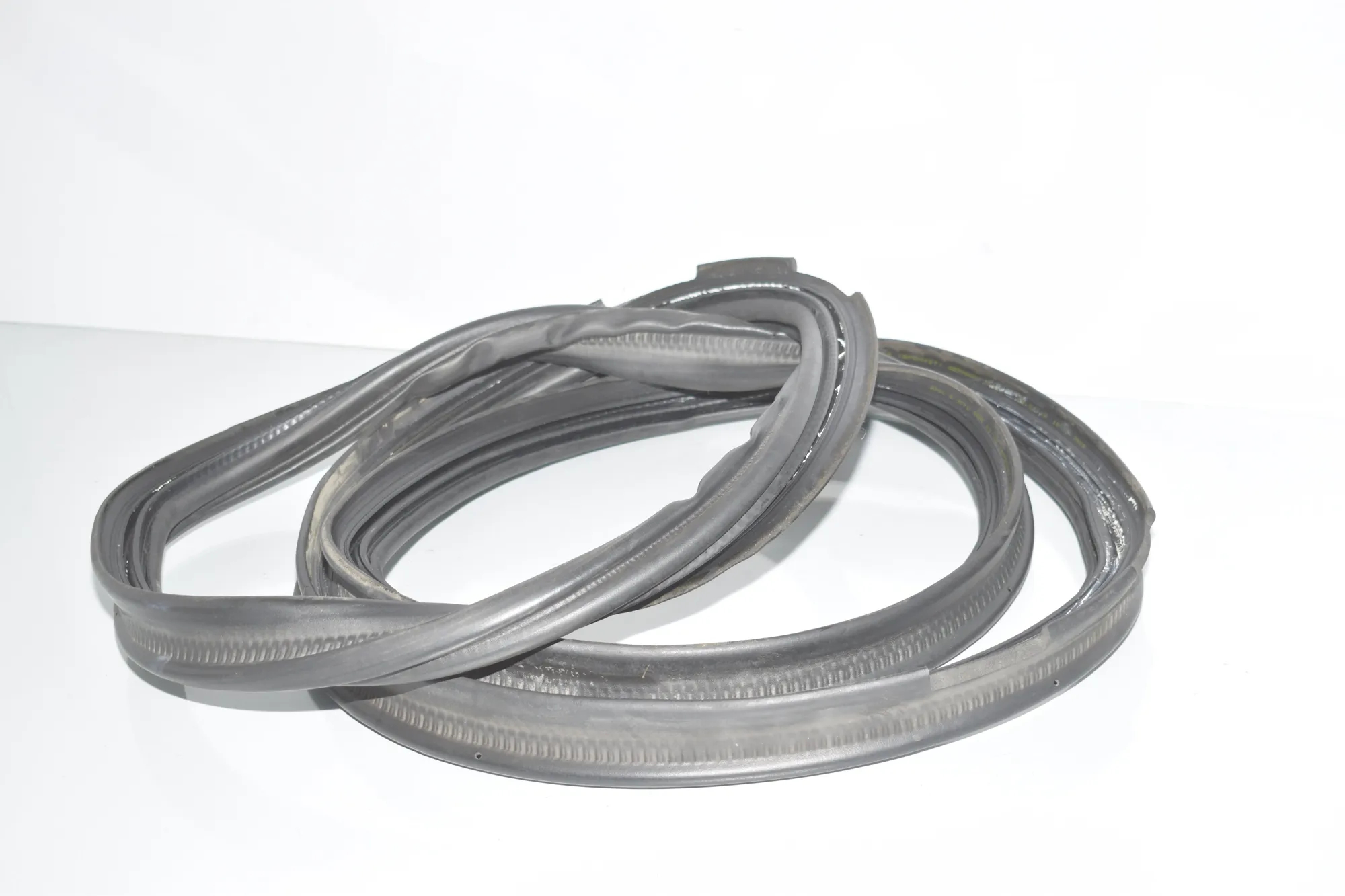 Tailgate Rubber Seal – OEM 7440481 · BMW 2 Active Tourer (F45) 220 d 2015 – 4