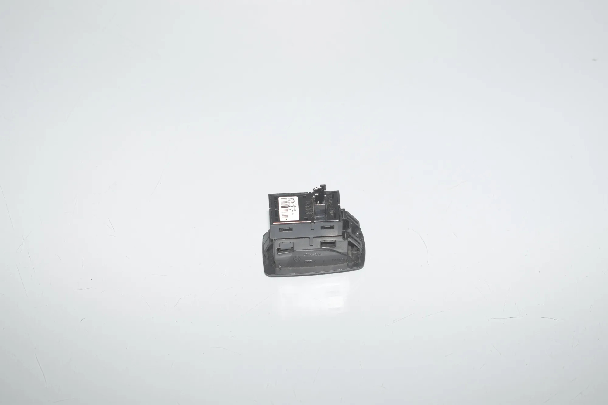 Switches – OEM 9290729 · BMW 2 Active Tourer (F45) 220 d 2015 – 4
