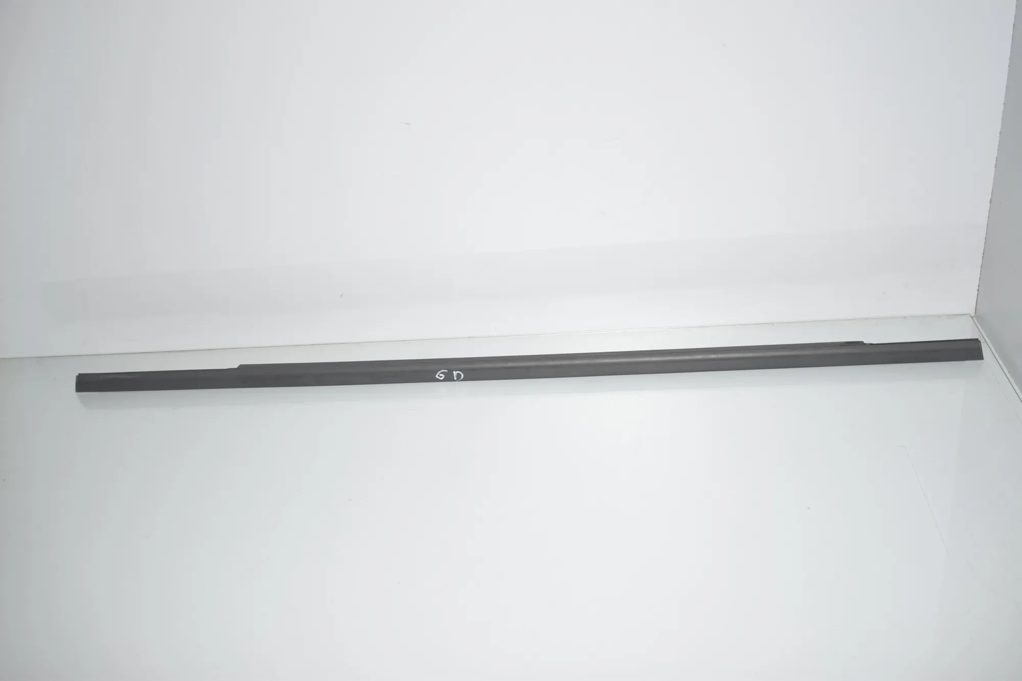 Rear Right Door Window Strip – OEM 7298846 · BMW 2 Active Tourer (F45) 220 d 2015