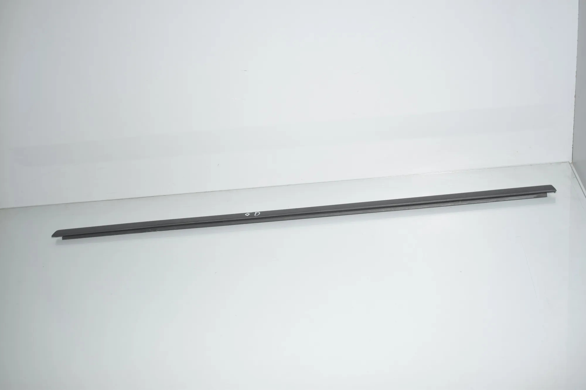 Rear Right Door Window Strip – OEM 7298846 · BMW 2 Active Tourer (F45) 220 d 2015 – 4