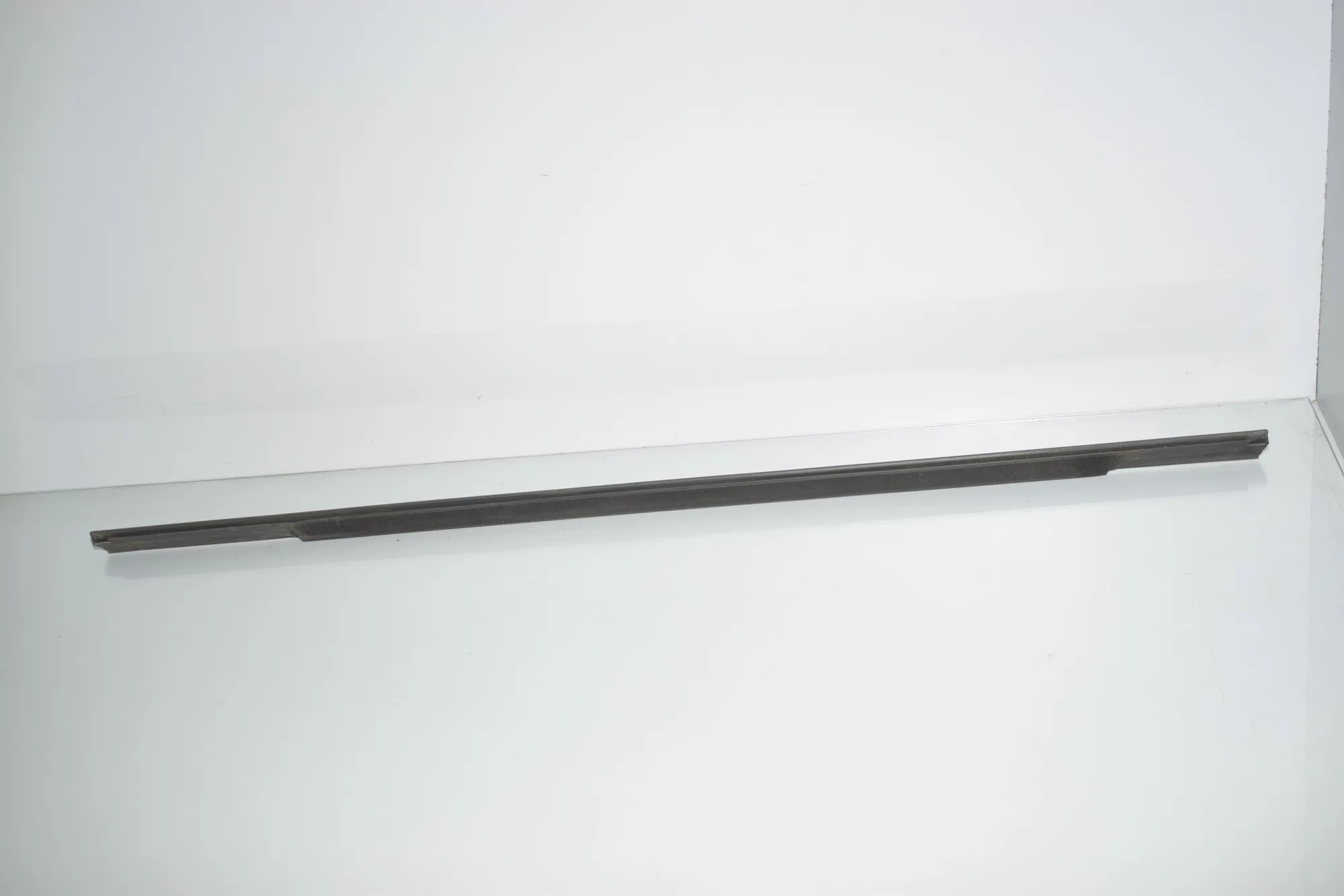 Rear Right Door Window Strip – OEM 7298846 · BMW 2 Active Tourer (F45) 220 d 2015 – 3