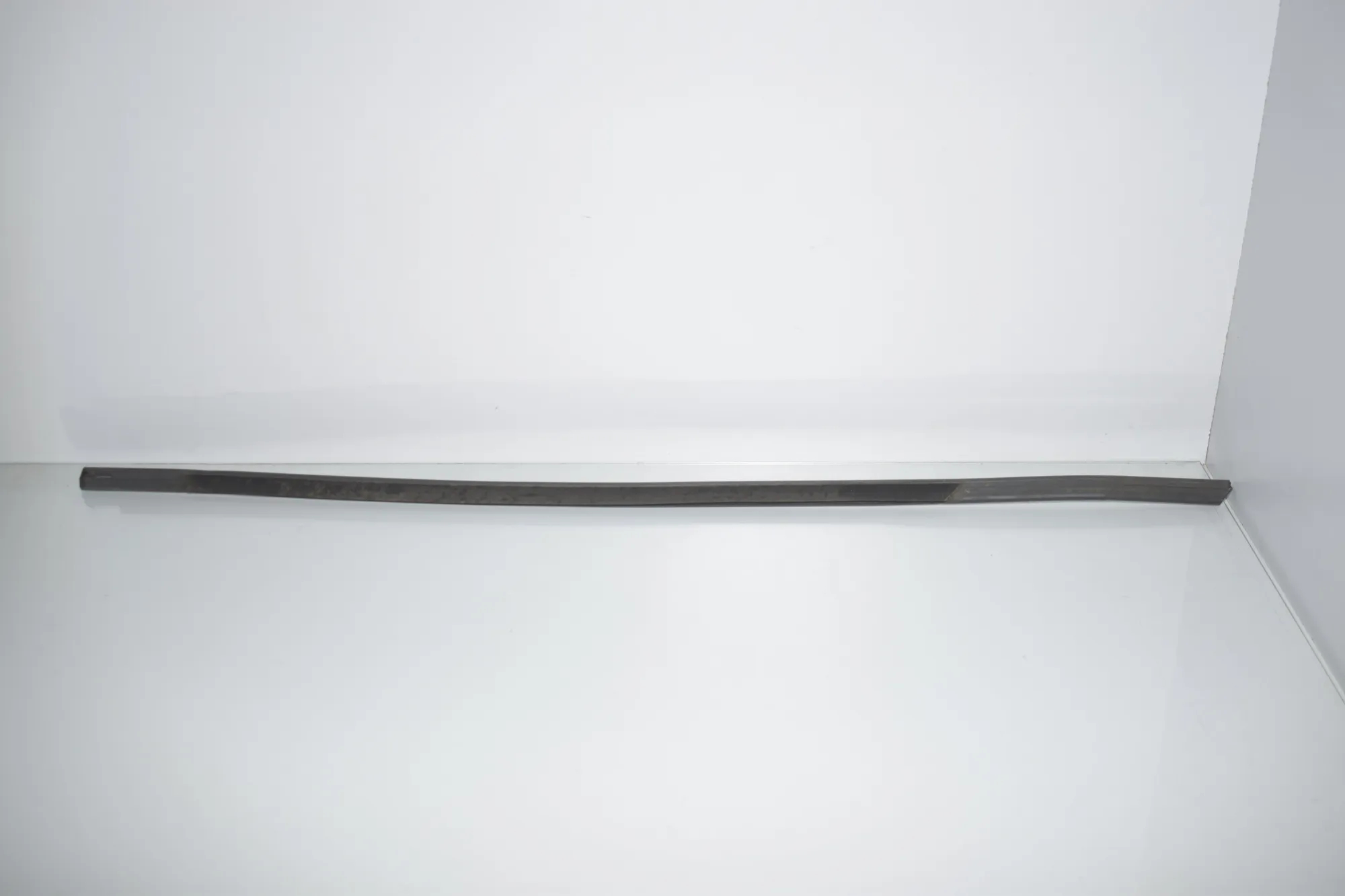 Front Right Door Window Strip – OEM 7298824 · BMW 2 Active Tourer (F45) 220 d 2015 – 4