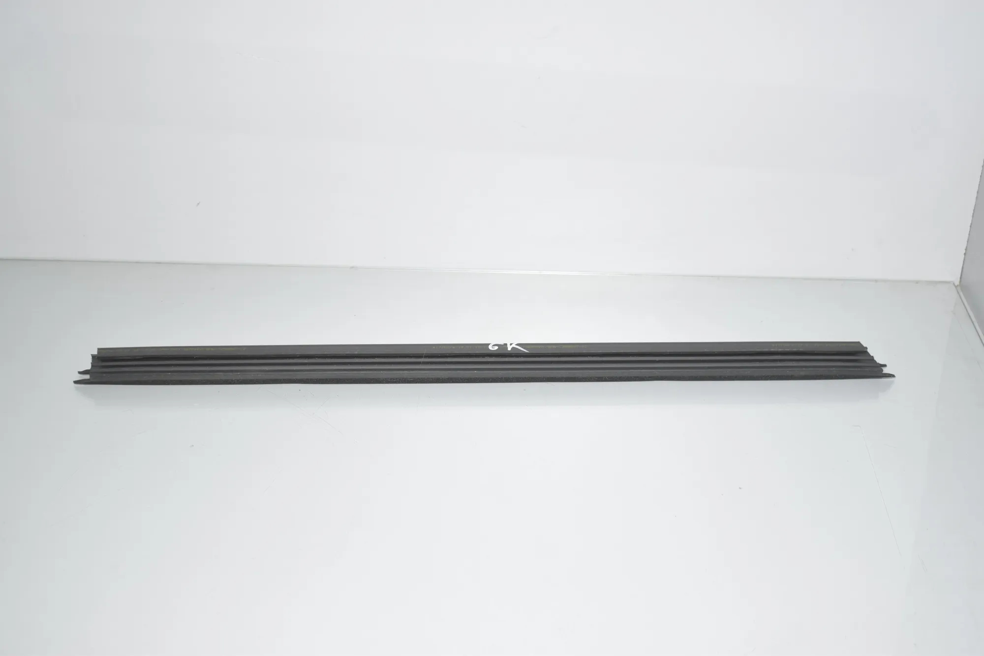 Rear Left Door Window Strip – OEM 7298847 · BMW 2 Active Tourer (F45) 220 d 2015 – 3
