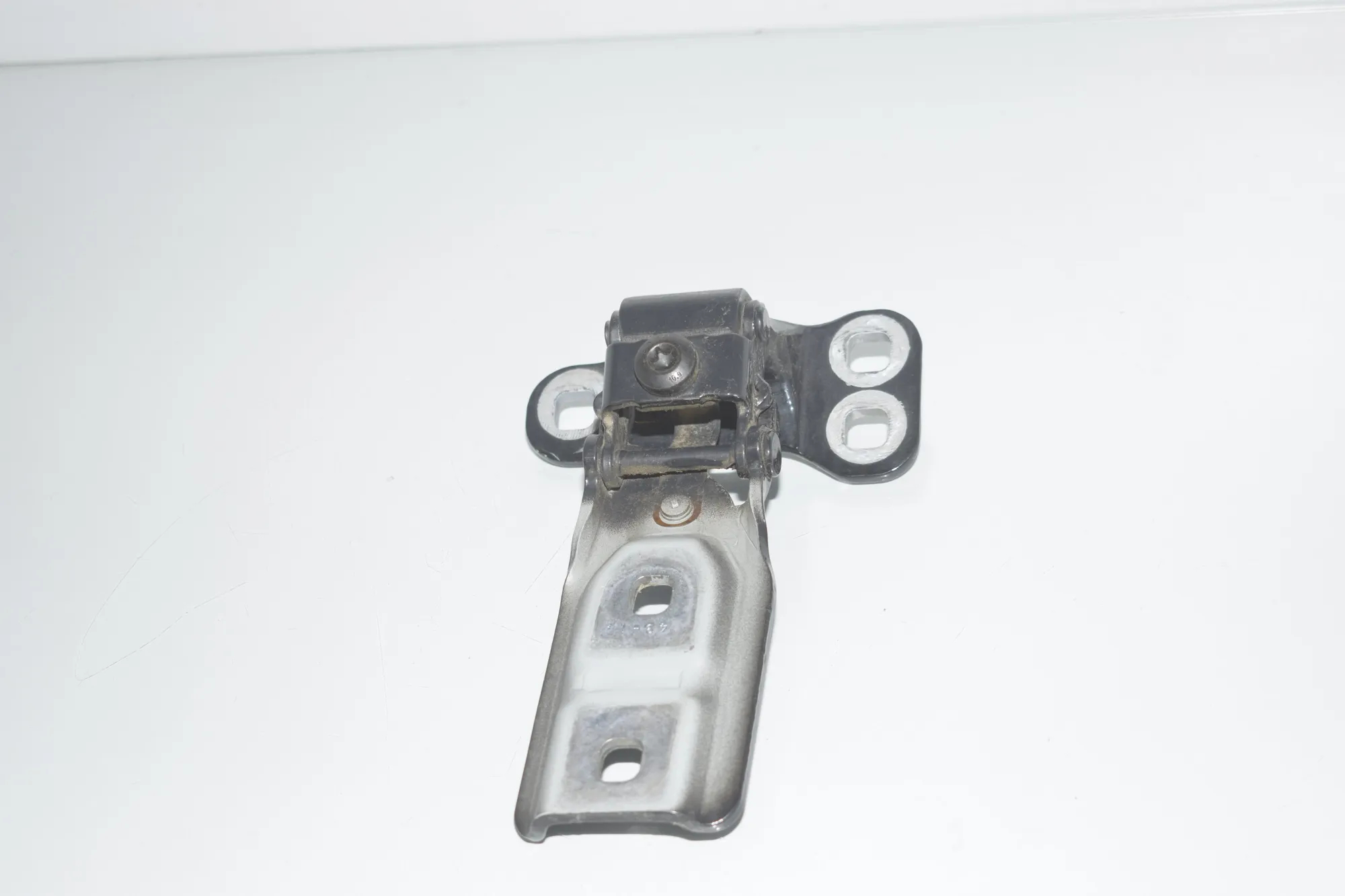 Left Side Bootlid Hinge – OEM 7300809 · BMW 2 Active Tourer (F45) 220 d 2015 – 3