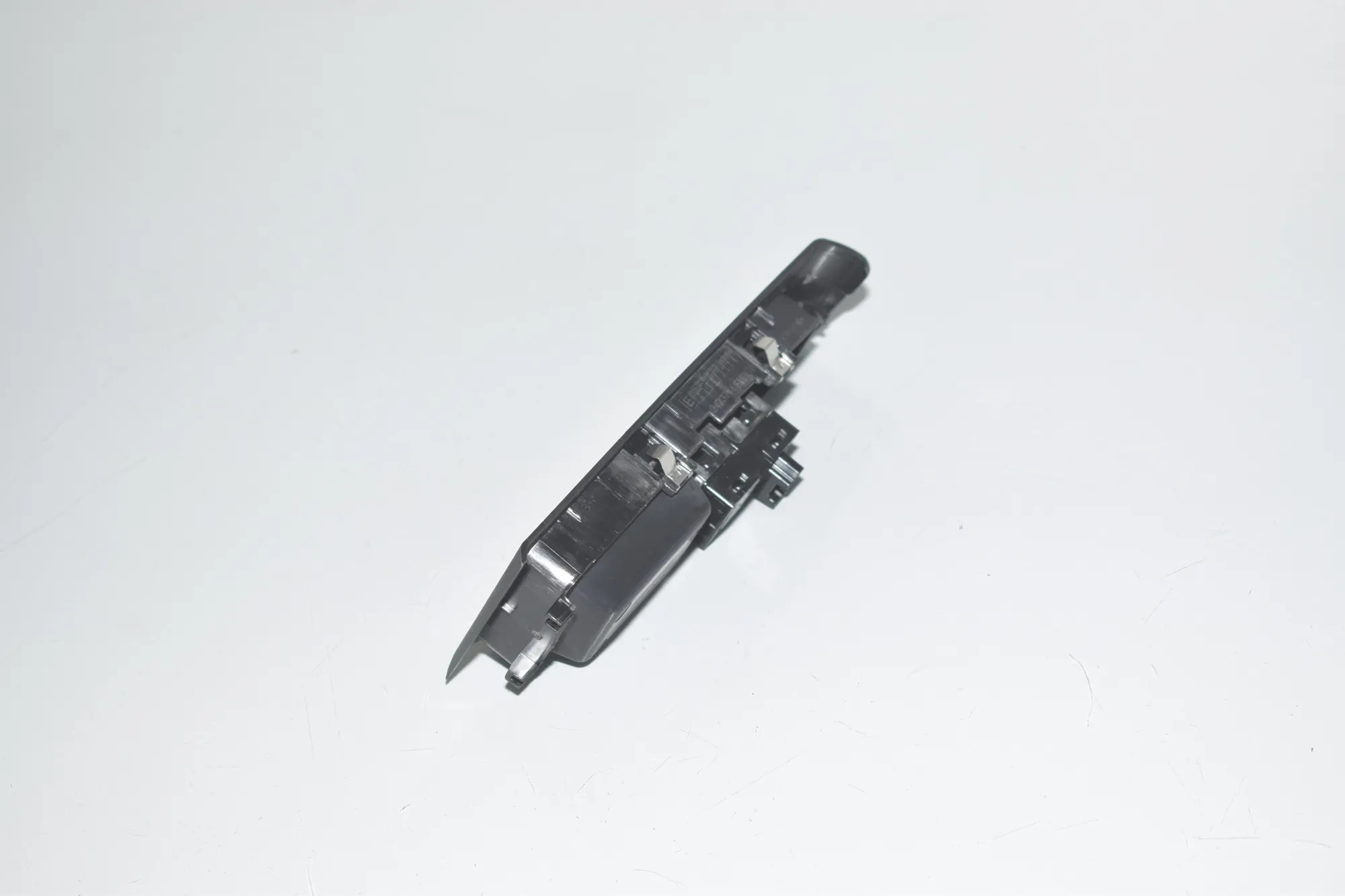 Rear Right Door Window Switch – OEM 9208107 · BMW 2 Active Tourer (F45) 220 d 2015 – 2