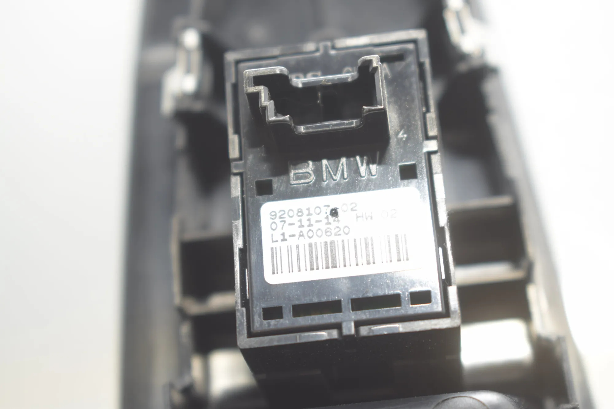 Front Right Door Window Switch – OEM 9208107 · BMW 2 Active Tourer (F45) 220 d 2015 – 5