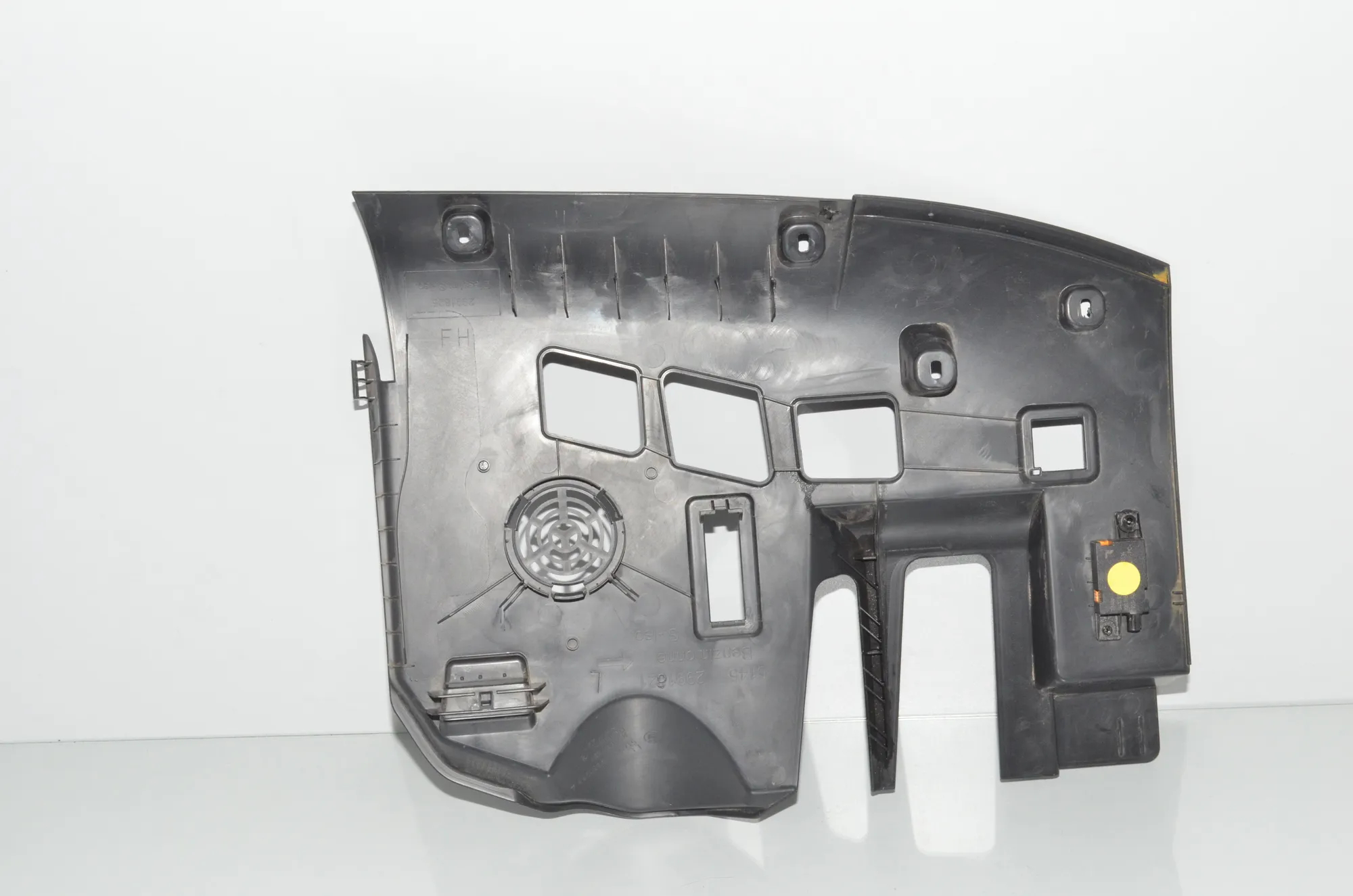 Dashboard Lower Trim – OEM 2991275 · BMW X1 (E84) xDrive 20 i 2014 – 4