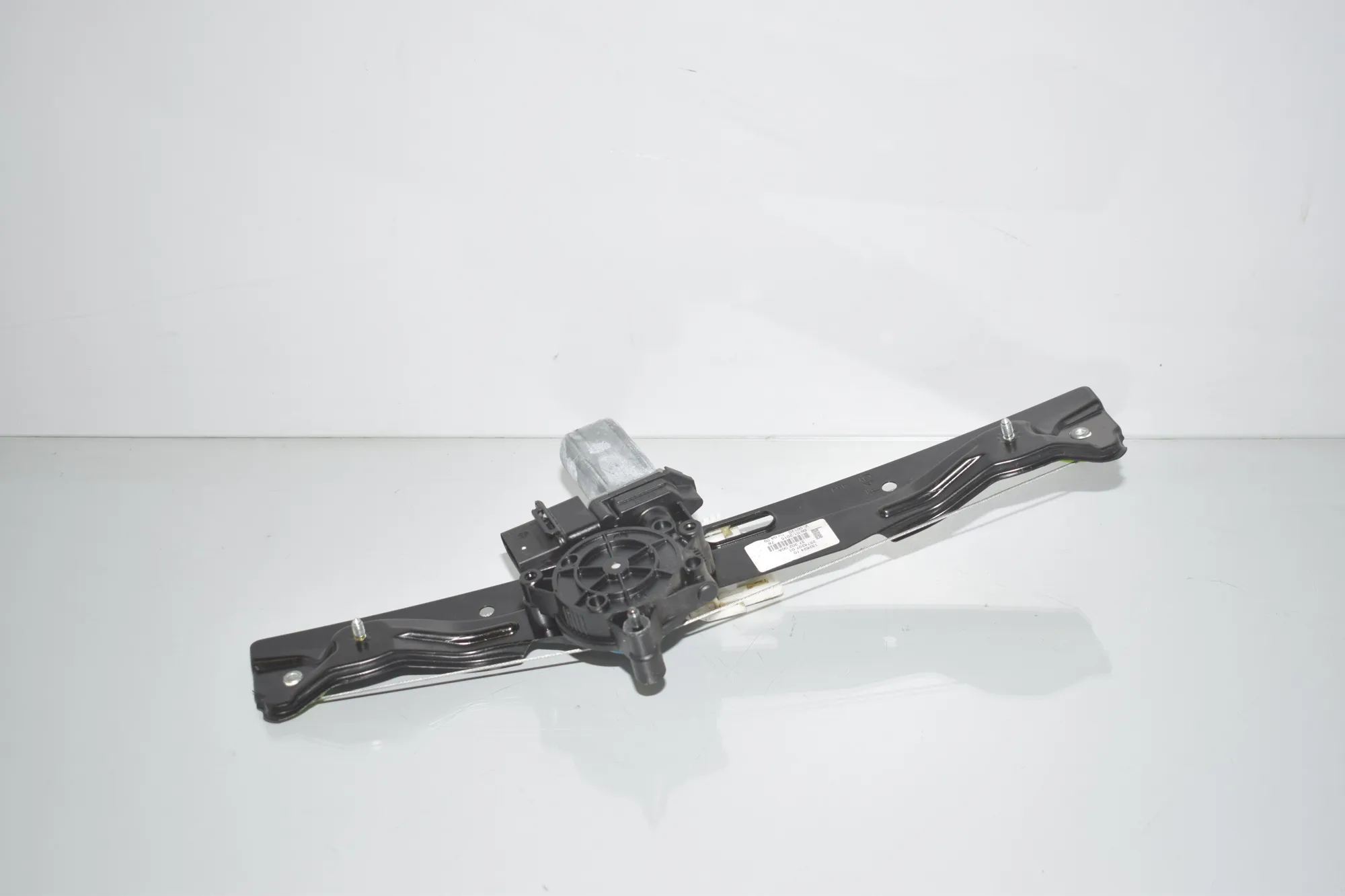 Rear Left Door Window Regulator – OEM 2574207 · BMW 2 Active Tourer (F45) 220 d 2015