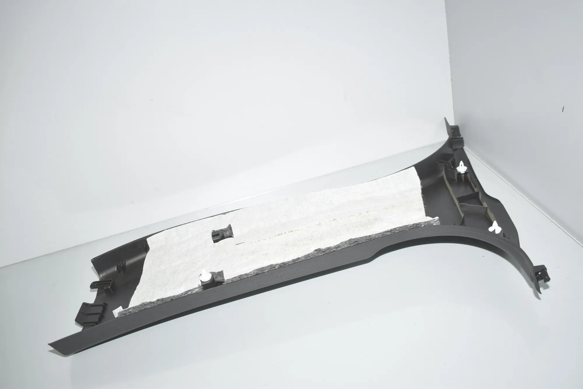 Right Side B Pillar Trim – OEM 7302434 · BMW 2 Active Tourer (F45) 220 d 2015 – 4