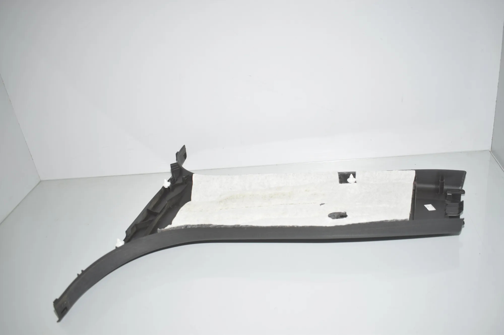 Right Side B Pillar Trim – OEM 7302434 · BMW 2 Active Tourer (F45) 220 d 2015 – 5