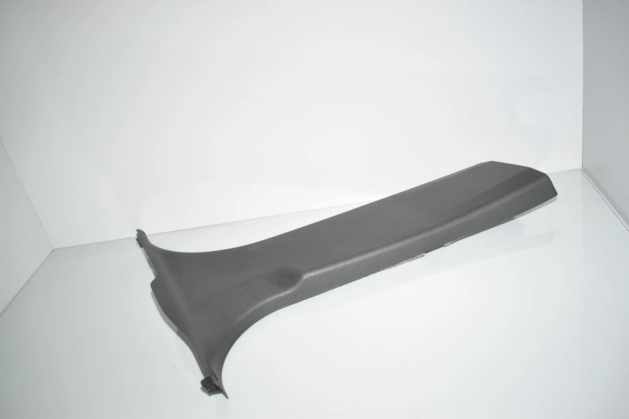 Right Side B Pillar Trim – OEM 7302434 · BMW 2 Active Tourer (F45) 220 d 2015 – 2