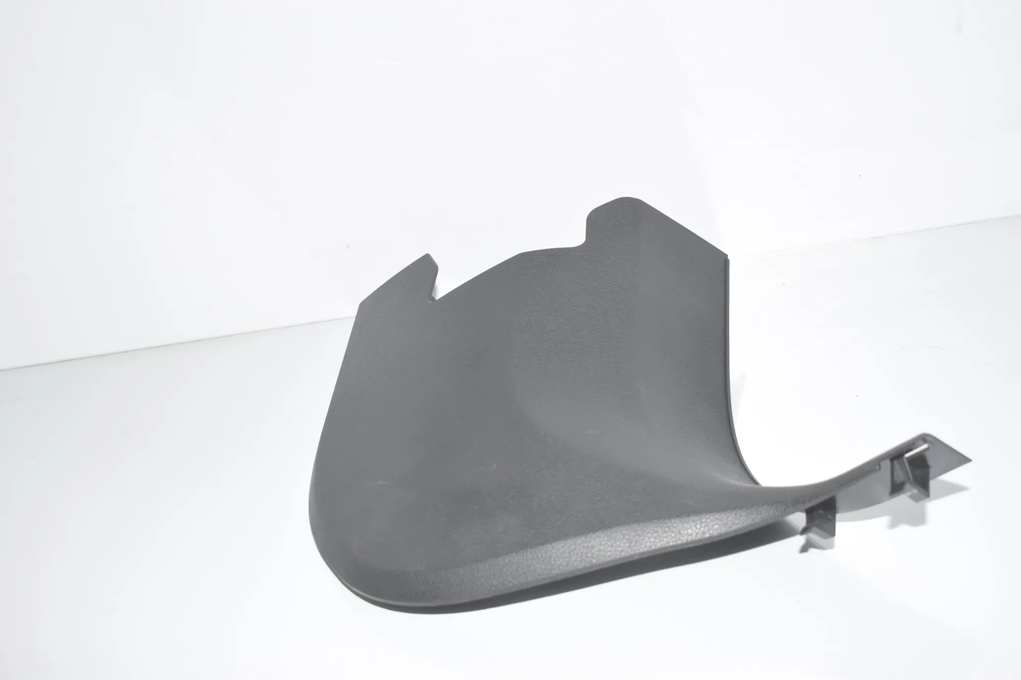 Front Right Interior Step Trim – OEM 7298814 · BMW 2 Active Tourer (F45) 220 d 2015 – 3