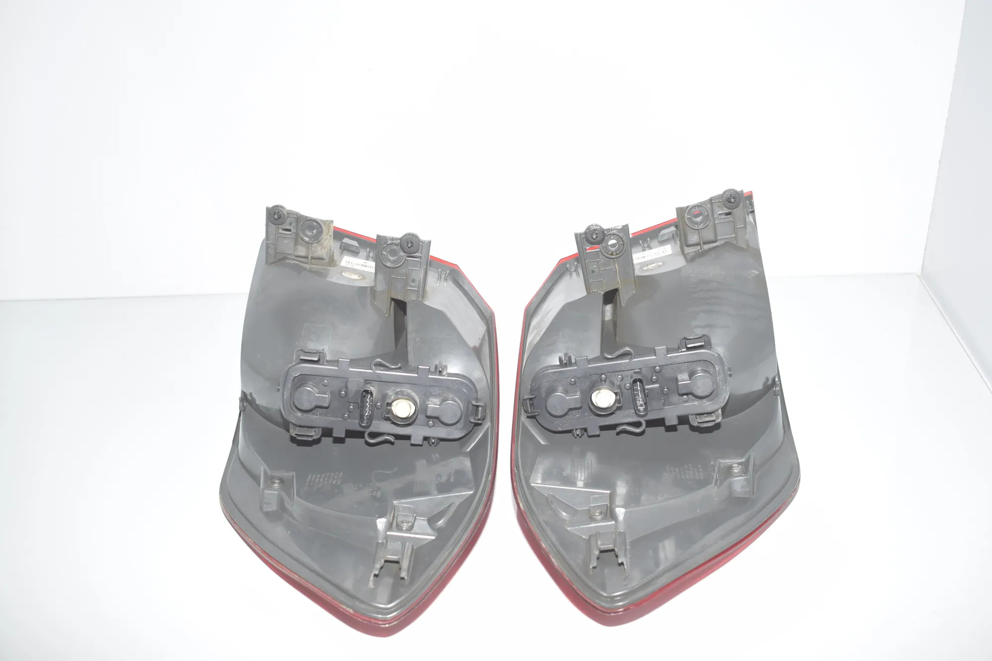 Rear Tail Light Set – OEM 7311032 · BMW 2 Active Tourer (F45) 220 d 2015 – 9
