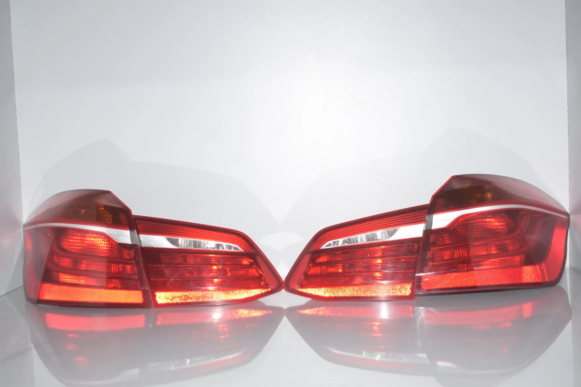 Rear Tail Light Set – OEM 7311032 · BMW 2 Active Tourer (F45) 220 d 2015
