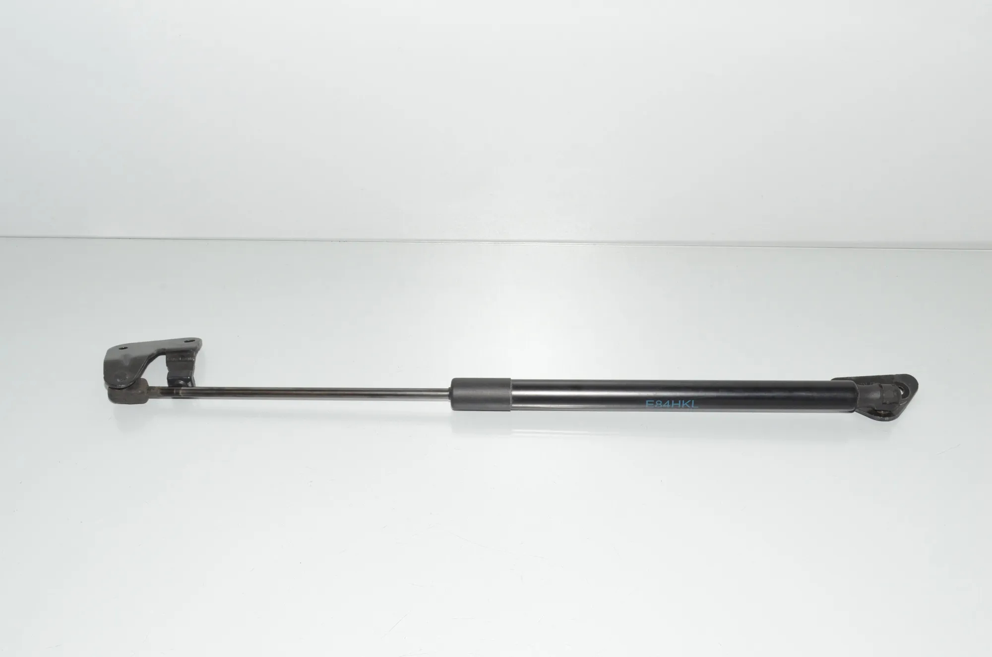 Right Side Tailgate Gas Strut – OEM 2990136 · BMW X1 (E84) xDrive 20 i 2014 – 4