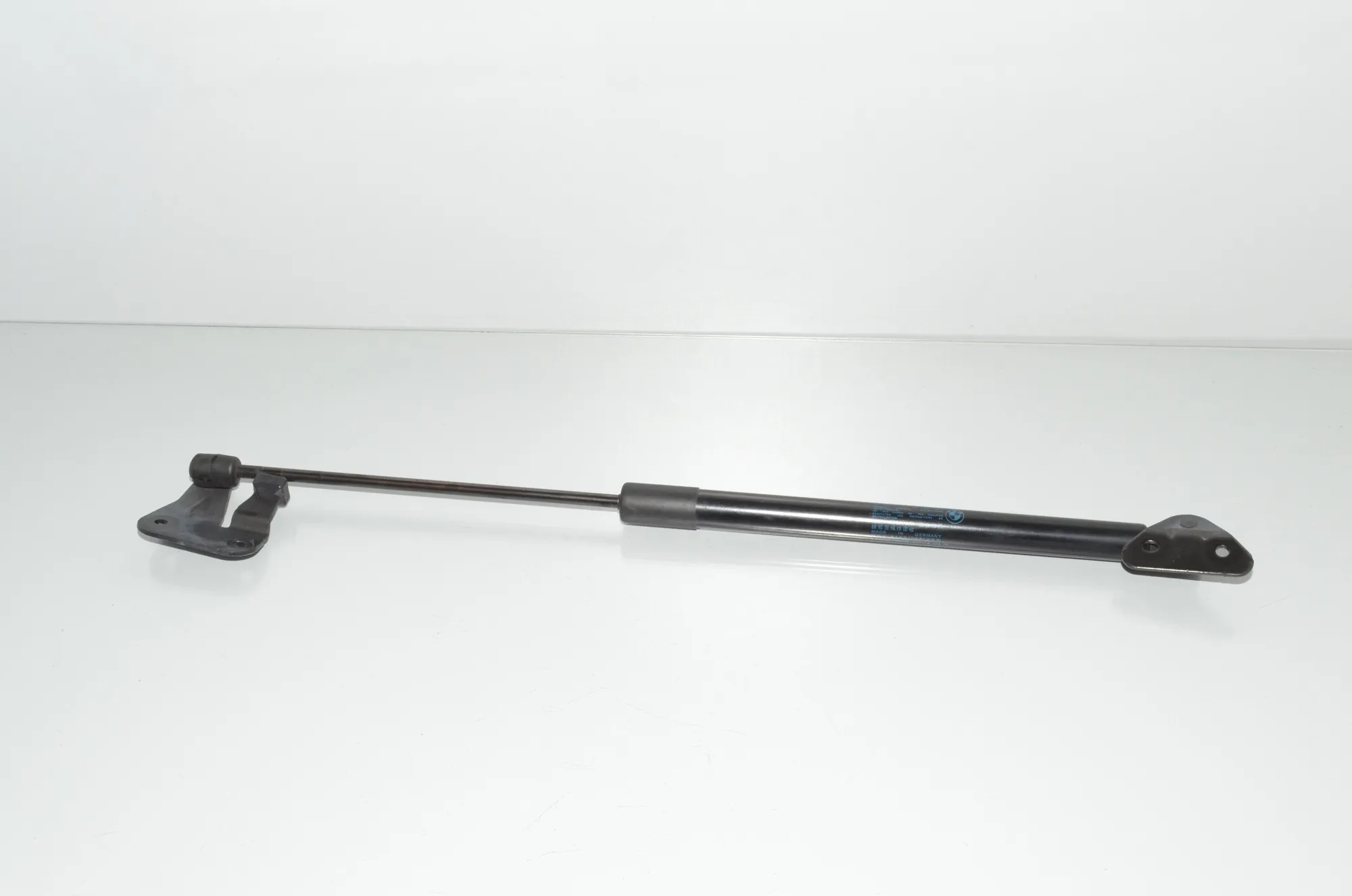 Right Side Tailgate Gas Strut – OEM 2990136 · BMW X1 (E84) xDrive 20 i 2014 – 3