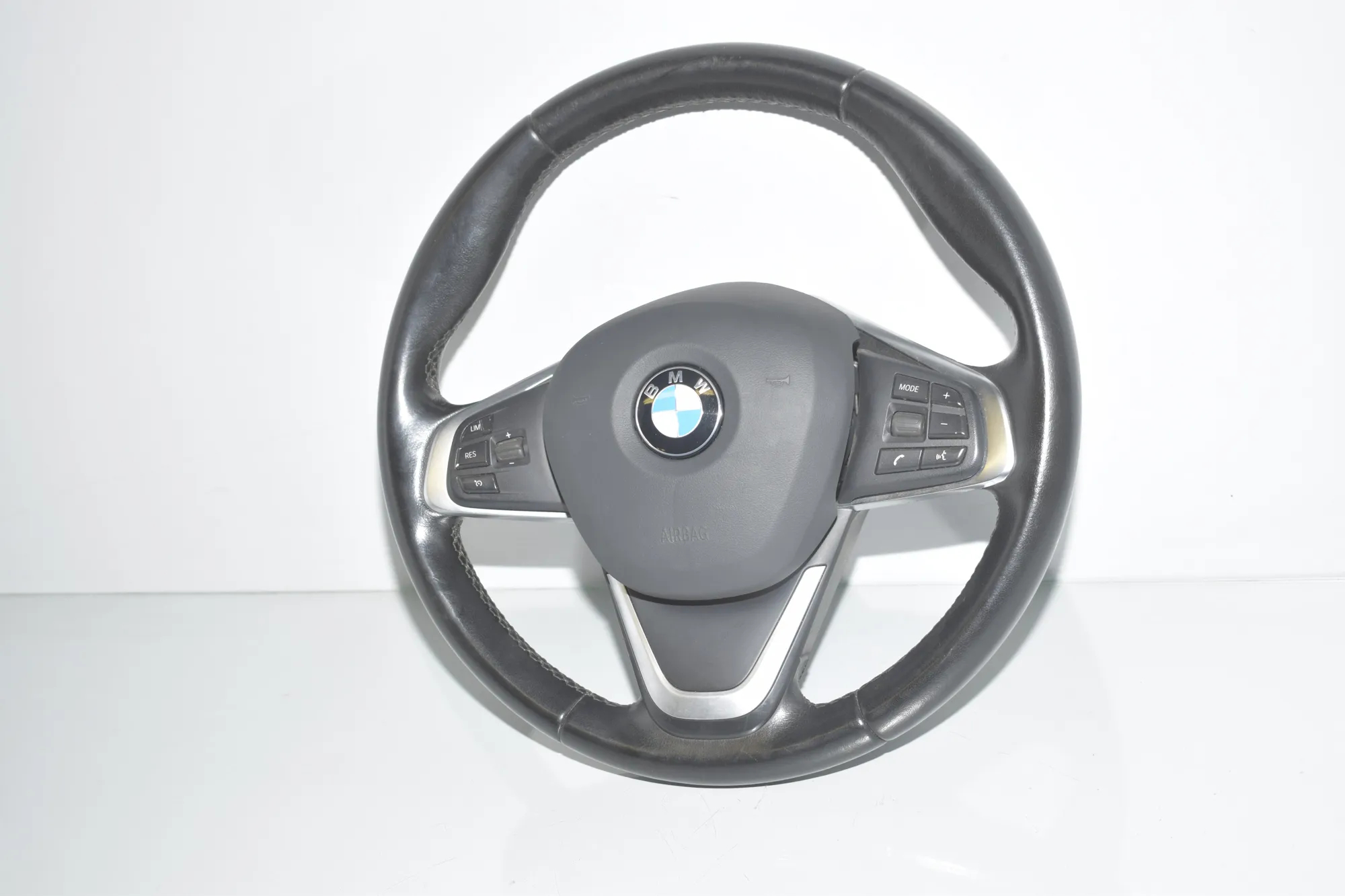 Steering Wheel – OEM 6860284 · BMW 2 Active Tourer (F45) 220 d 2015 – 3