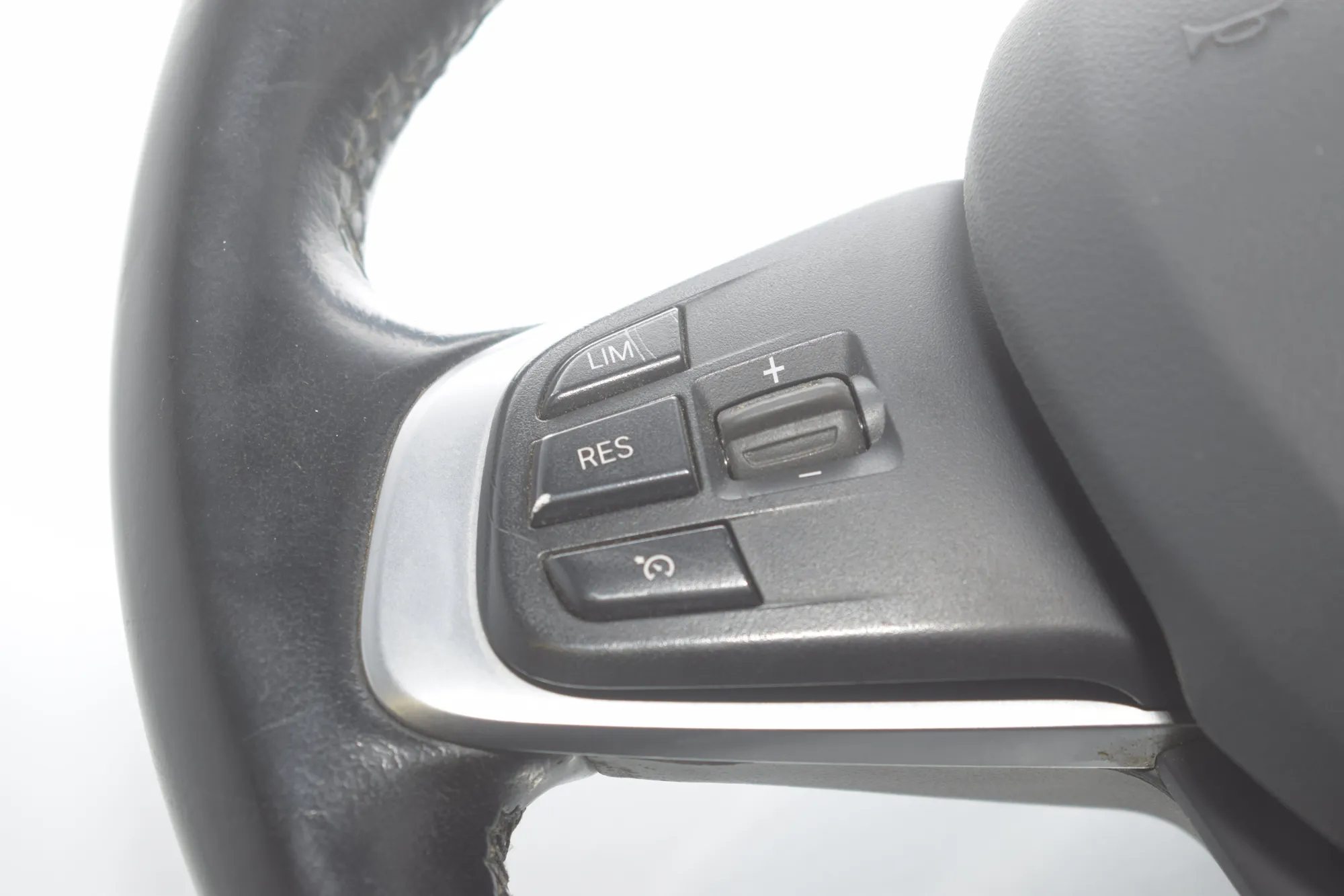 Steering Wheel – OEM 6860284 · BMW 2 Active Tourer (F45) 220 d 2015 – 6