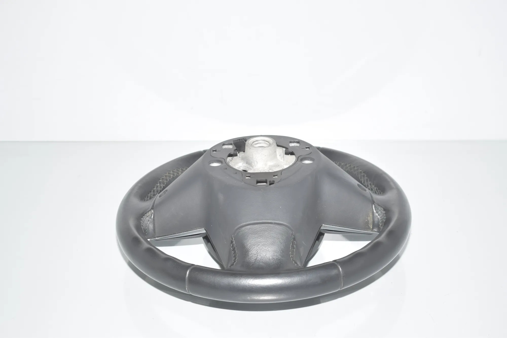 Steering Wheel – OEM 6860284 · BMW 2 Active Tourer (F45) 220 d 2015 – 7