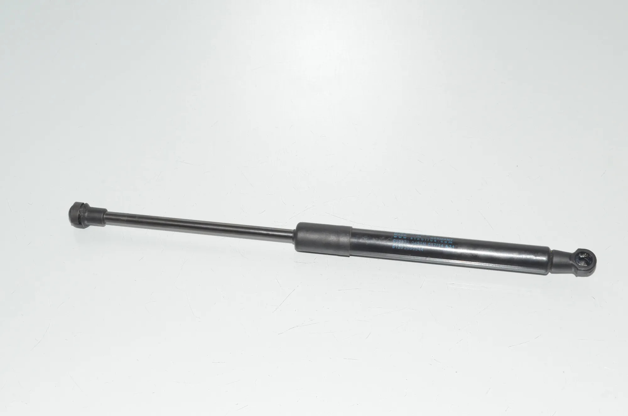 Front Right Bonnet Strut – OEM 2990344 · BMW X1 (E84) xDrive 20 i 2014 – 2