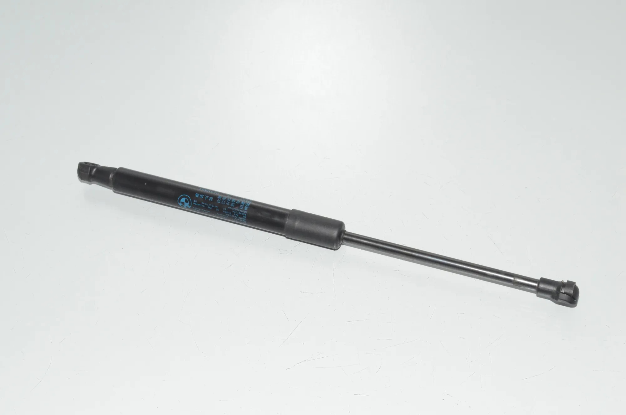 Front Right Bonnet Strut – OEM 2990344 · BMW X1 (E84) xDrive 20 i 2014 – 3