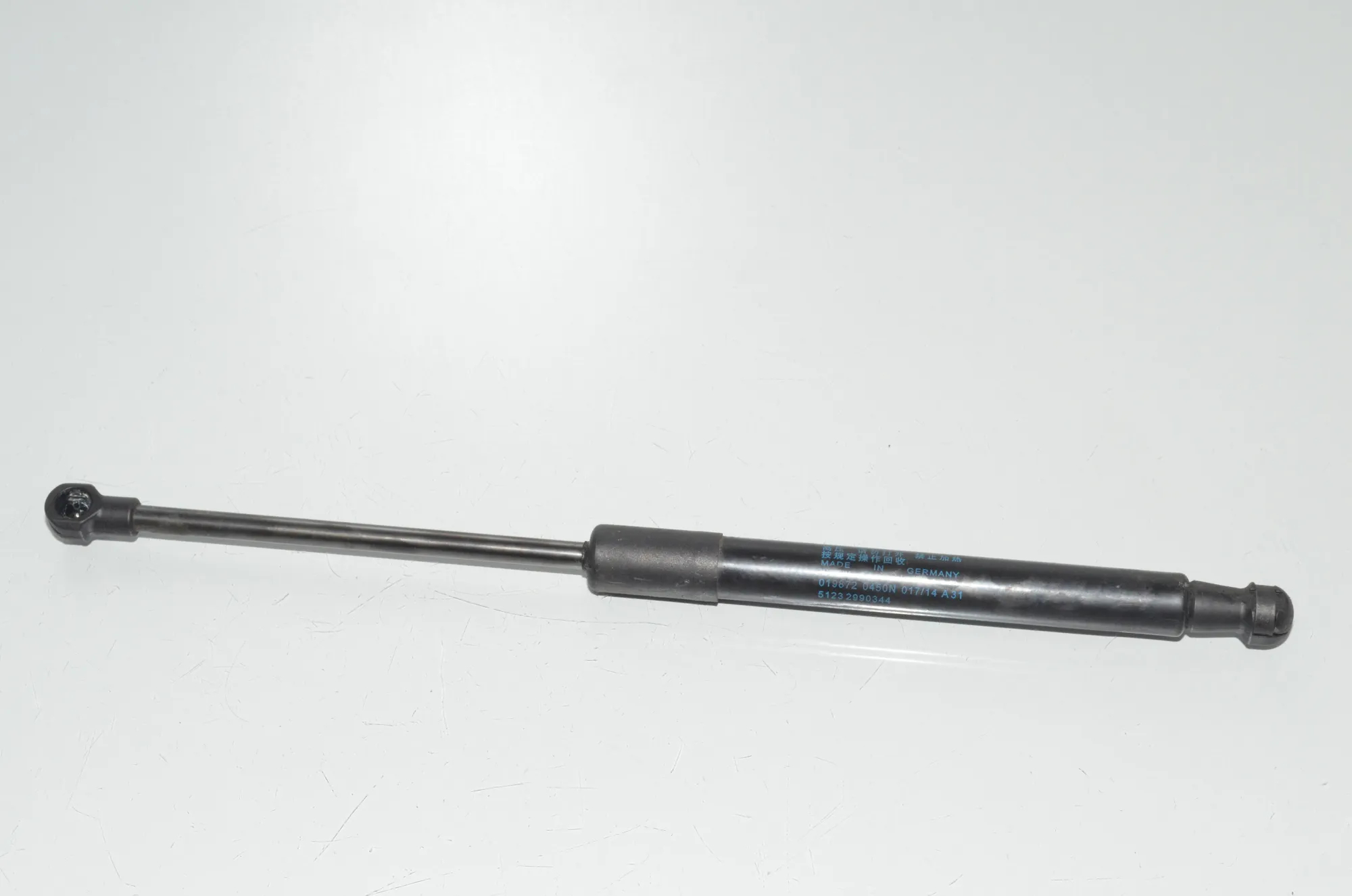 Front Left Bonnet Strut – OEM 2990344 · BMW X1 (E84) xDrive 20 i 2014 – 3
