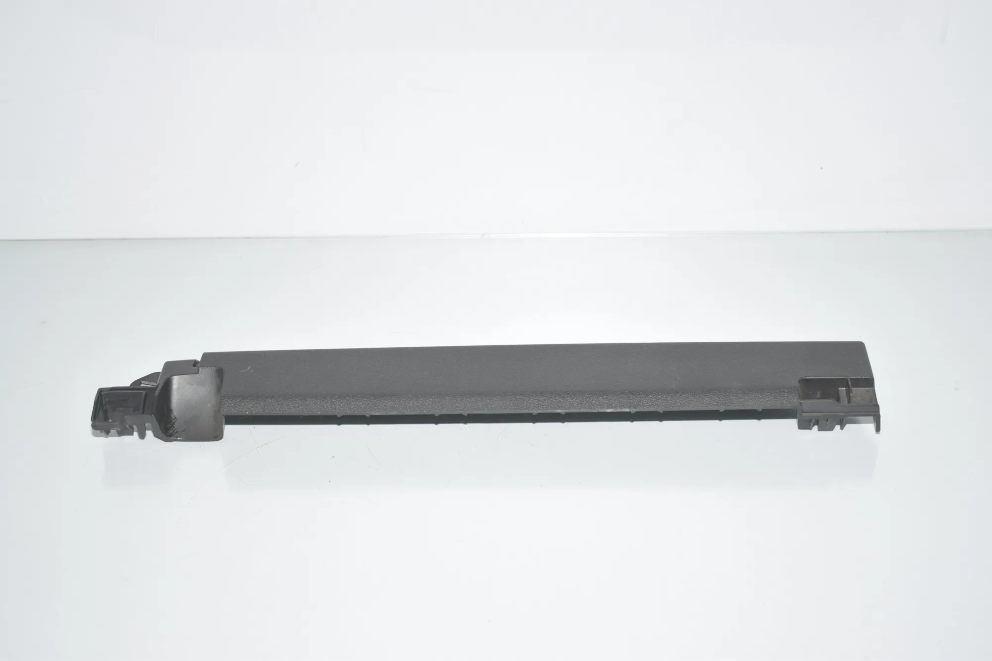 Seat Cover Trim – OEM 7471005 · BMW X5 (G05) BMW X5 (G05) xDrive 25d 2020
