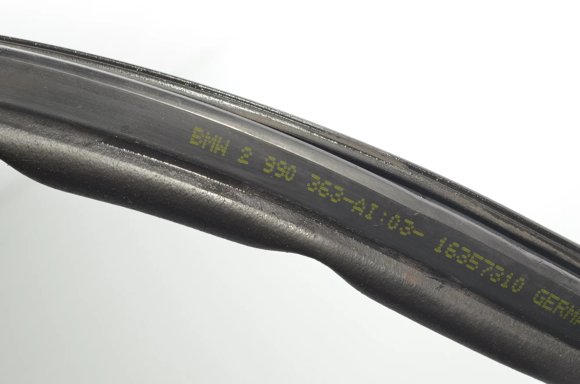 Engine Rubber Seal – OEM 2990363 · BMW X1 (E84) xDrive 20 i 2014 – 5