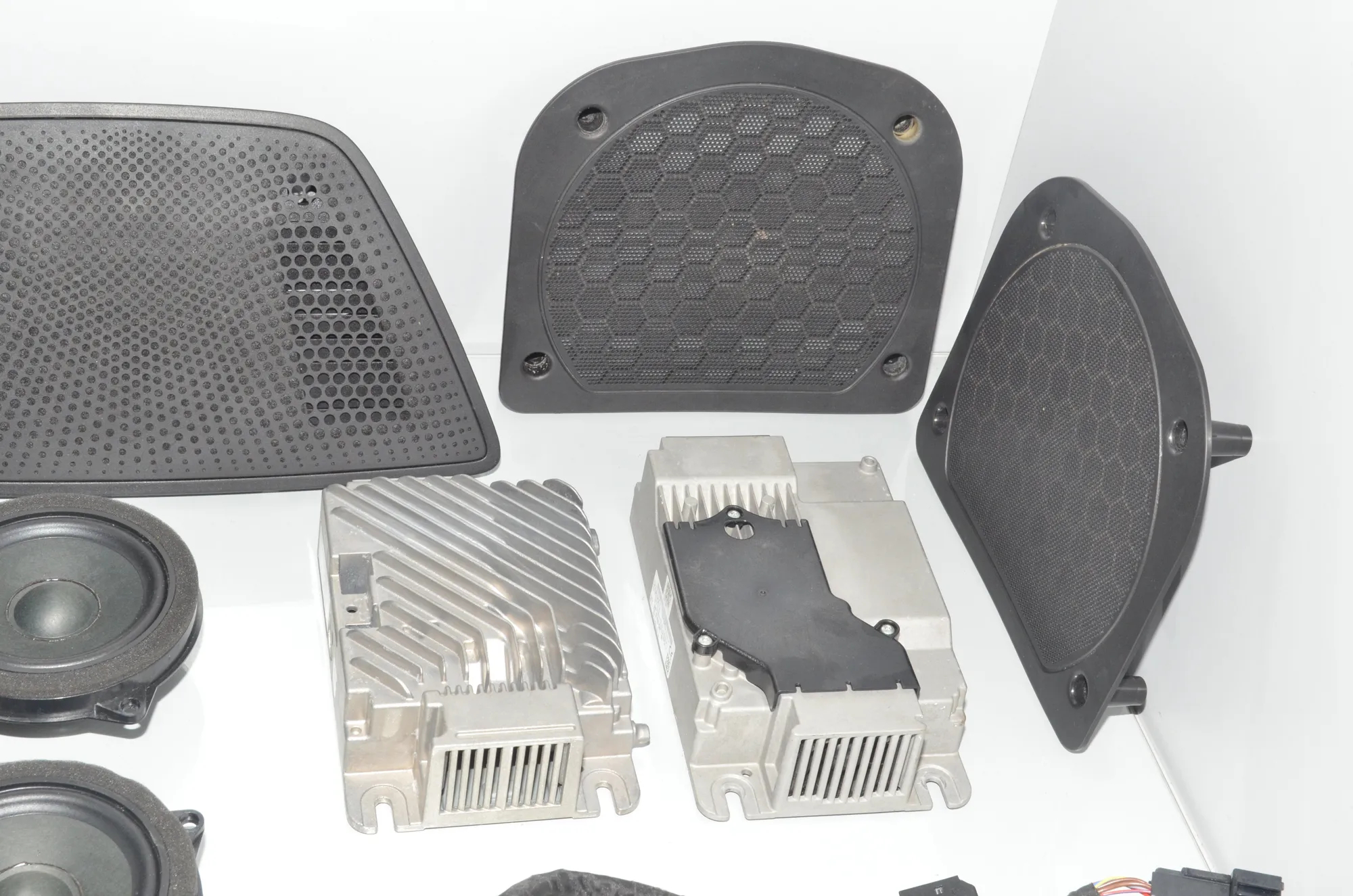 Sound Audio System Set – OEM 2622516 · BMW X7 (G07) (2019 - -) xDrive 30 d 2019 – 7