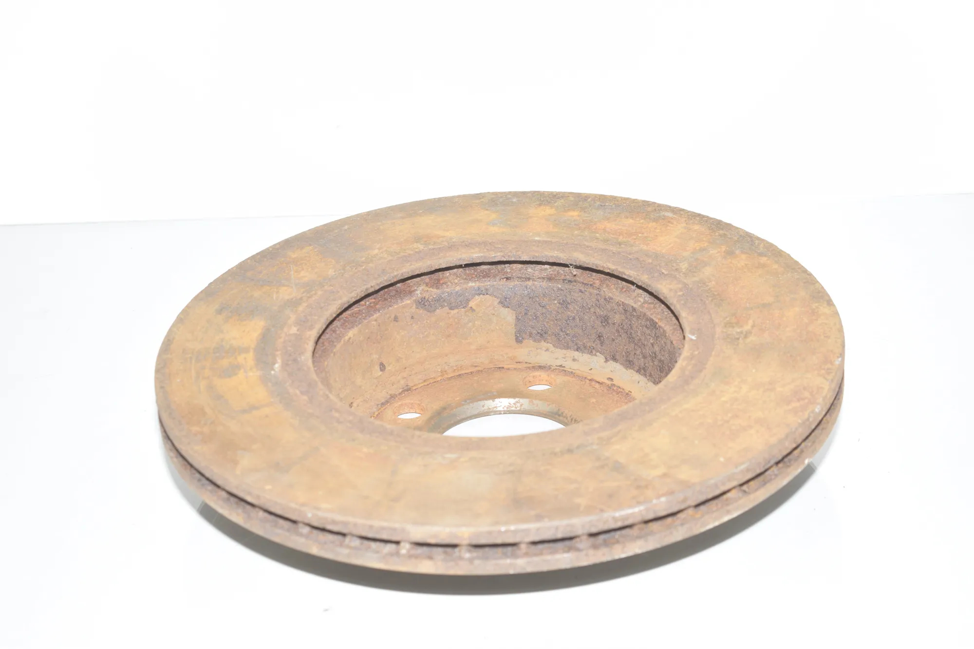 Front Left Brake Disc – OEM 6896652 · BMW 5 (F10) 520 d 2010 – 3