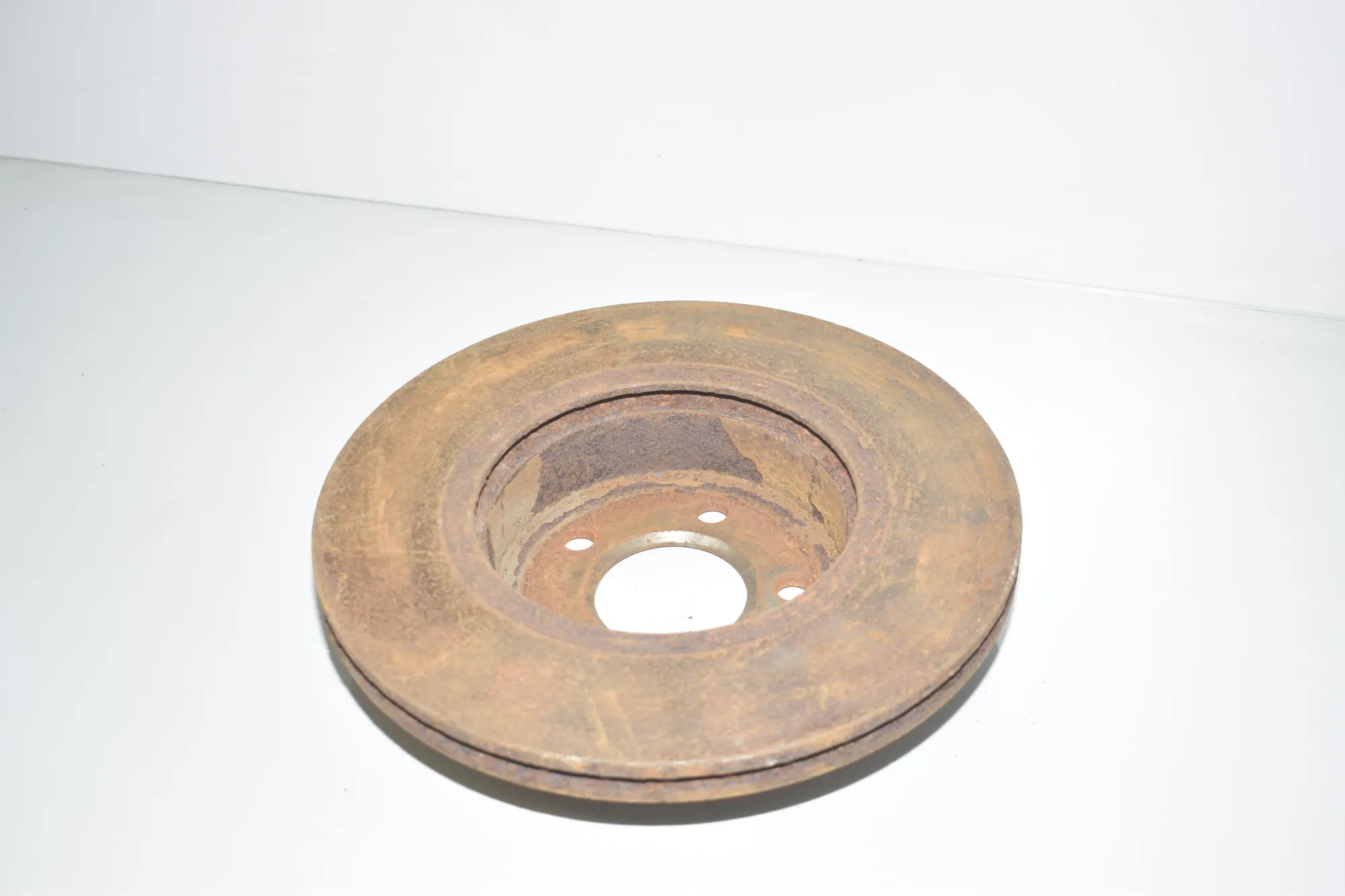 Front Right Brake Disc – OEM 6896652 · BMW 5 (F10) 520 d 2010 – 3