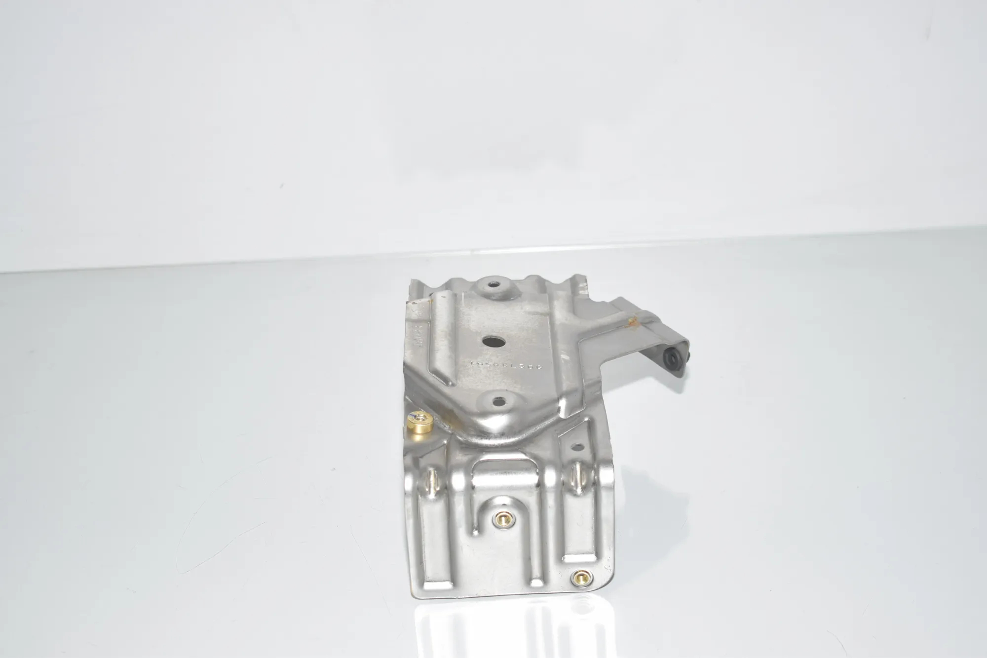 Bracket – OEM 10506L306 · BMW X6 (F16, F86) M 50 d 2016