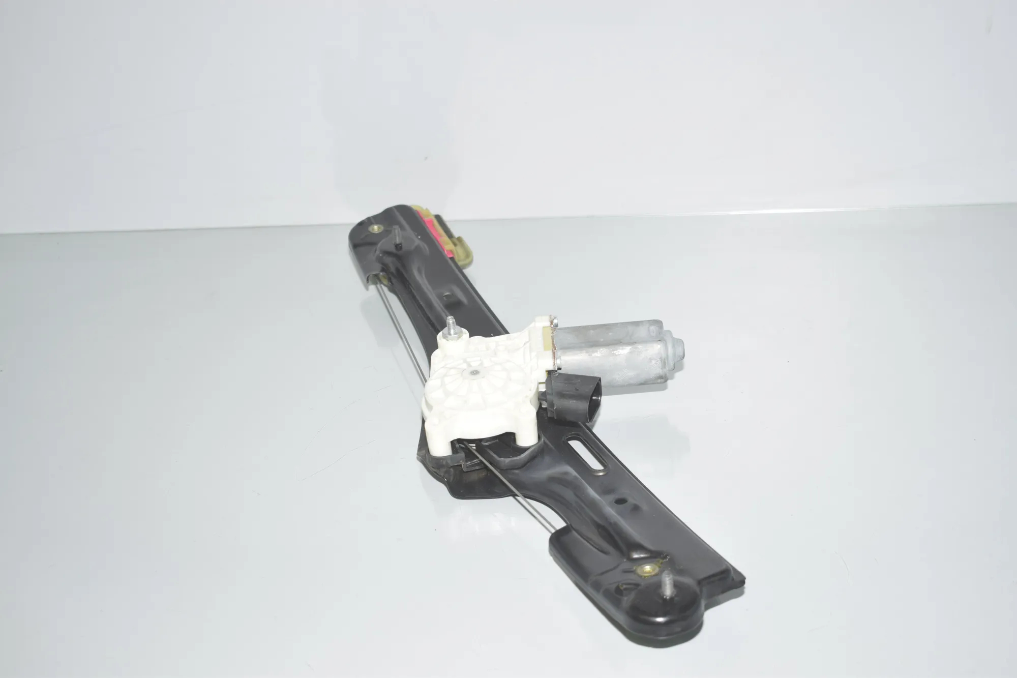 Rear Left Door Window Regulator – OEM 7286487 · BMW X6 (F16, F86) M 50 d 2016 – 3