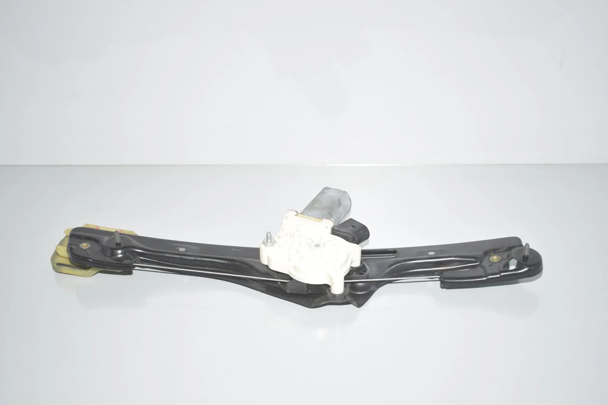 Rear Left Door Window Regulator – OEM 7286487 · BMW X6 (F16, F86) M 50 d 2016 – 2