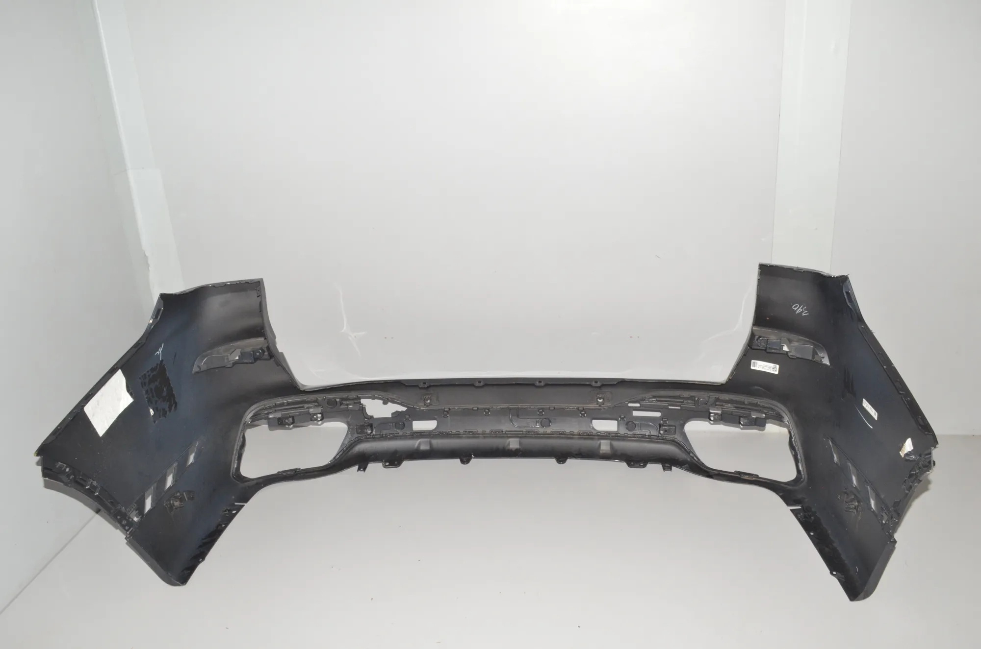 Rear Bumper – OEM 868532 · BMW X7 (G07) BMW X7 (G07) xDrive 30 d 2020 – 4