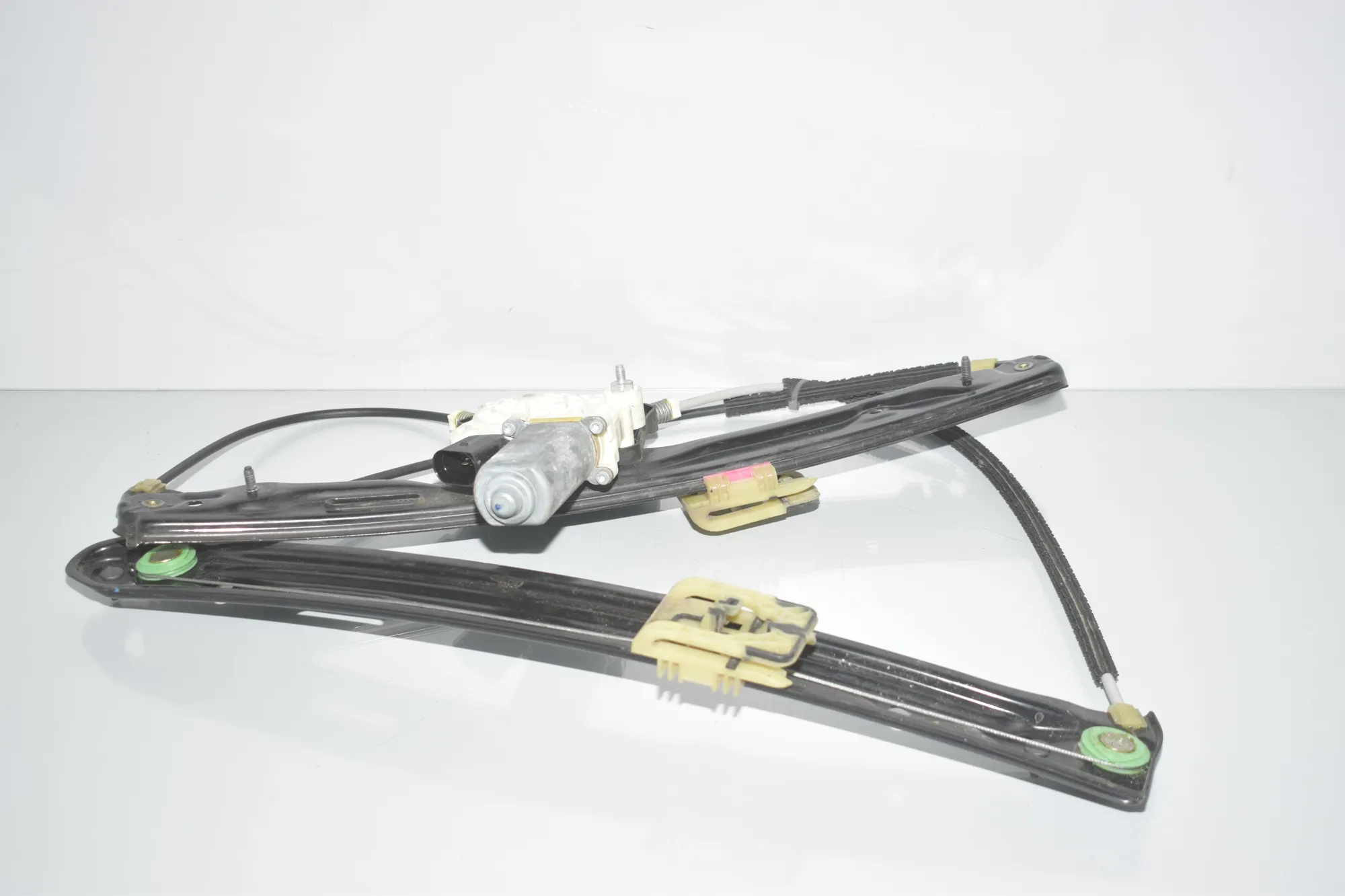 Front Left Door Window Regulator – OEM 7292901 · BMW X6 (F16, F86) M 50 d 2016 – 3