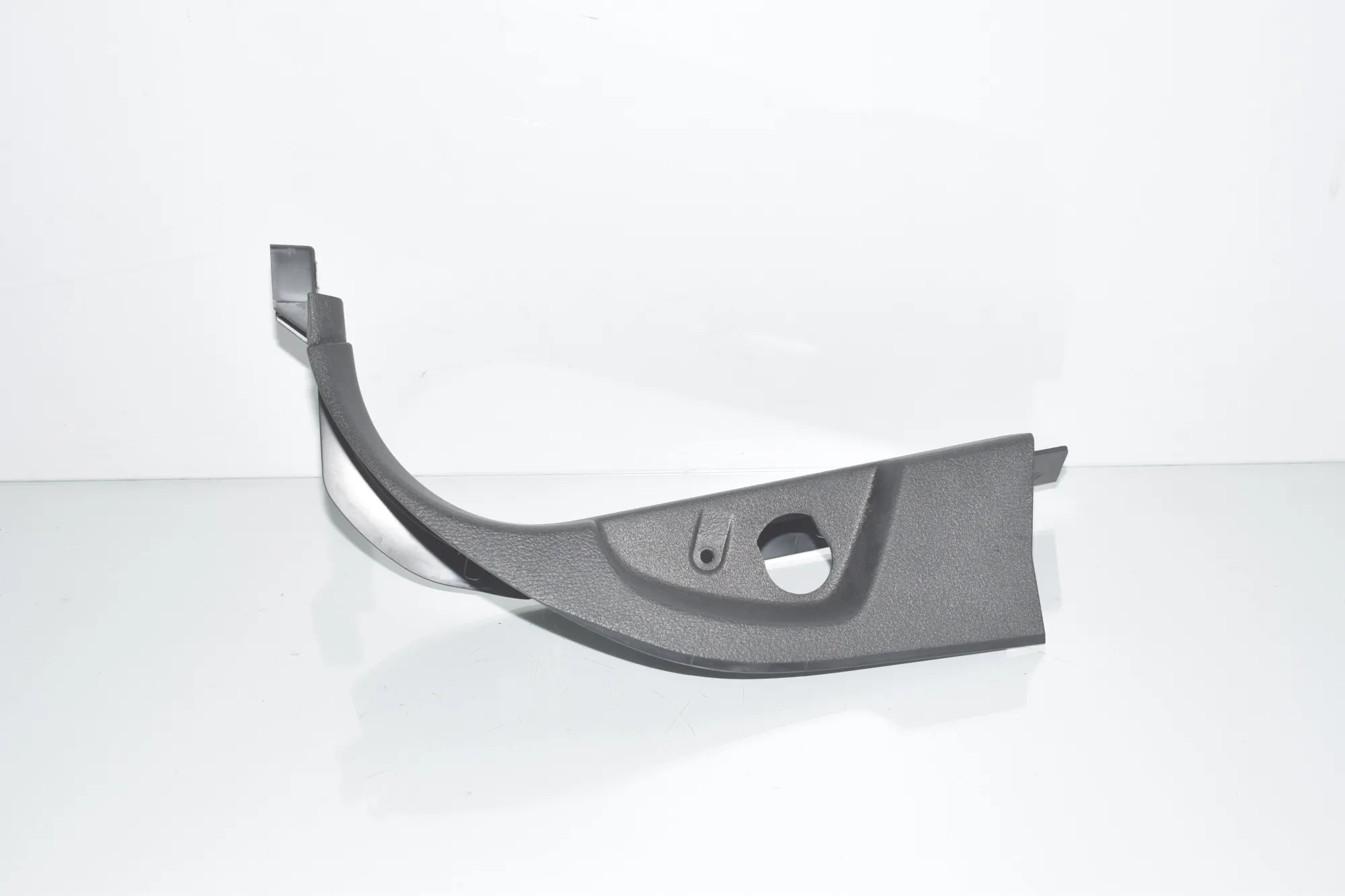 Front Left Interior Step Trim – OEM 7284527 · BMW X6 (F16, F86) M 50 d 2016